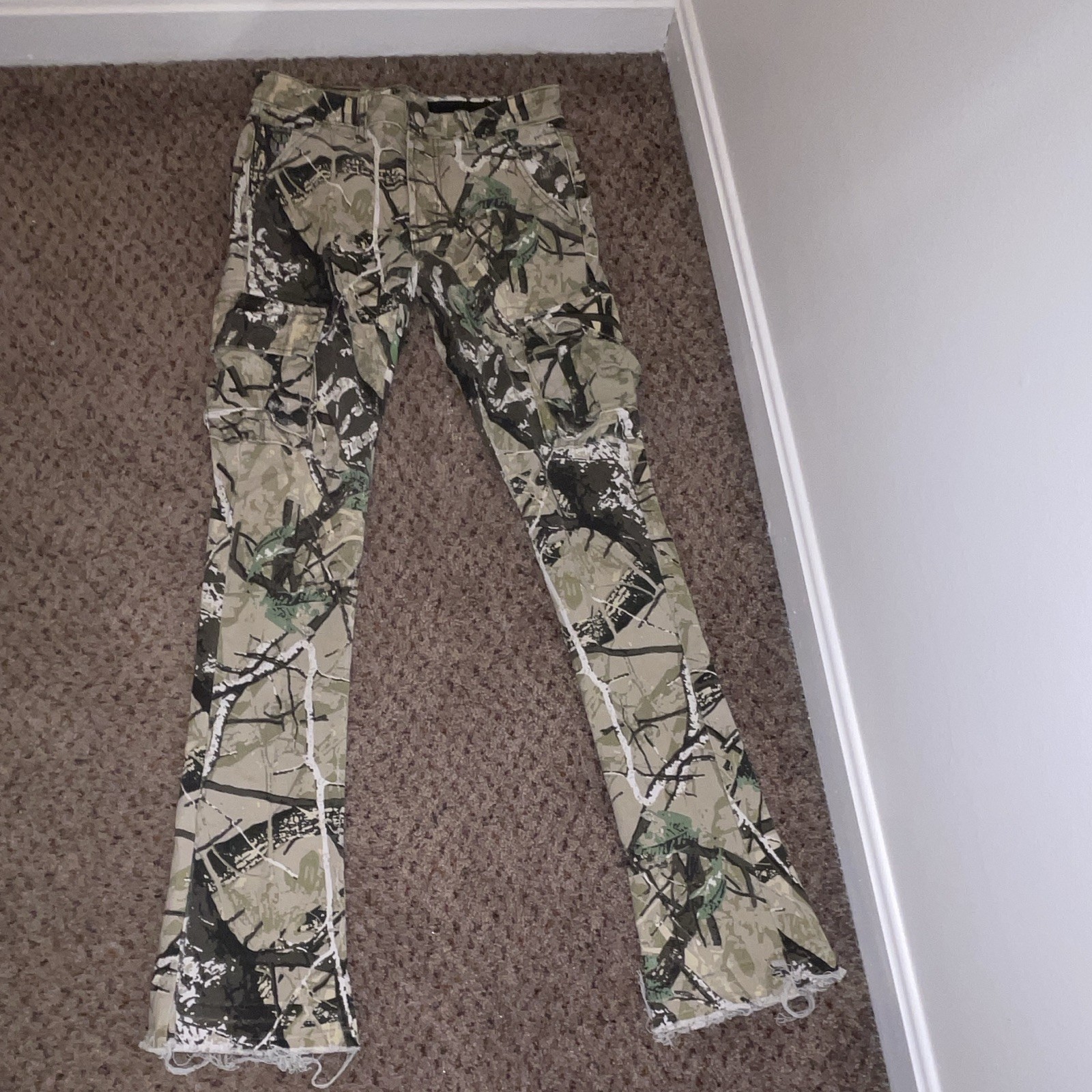 Rockstar Original Men’s Flare Camo Denim Jeans Light Wash Mid Rise 5-Pocket