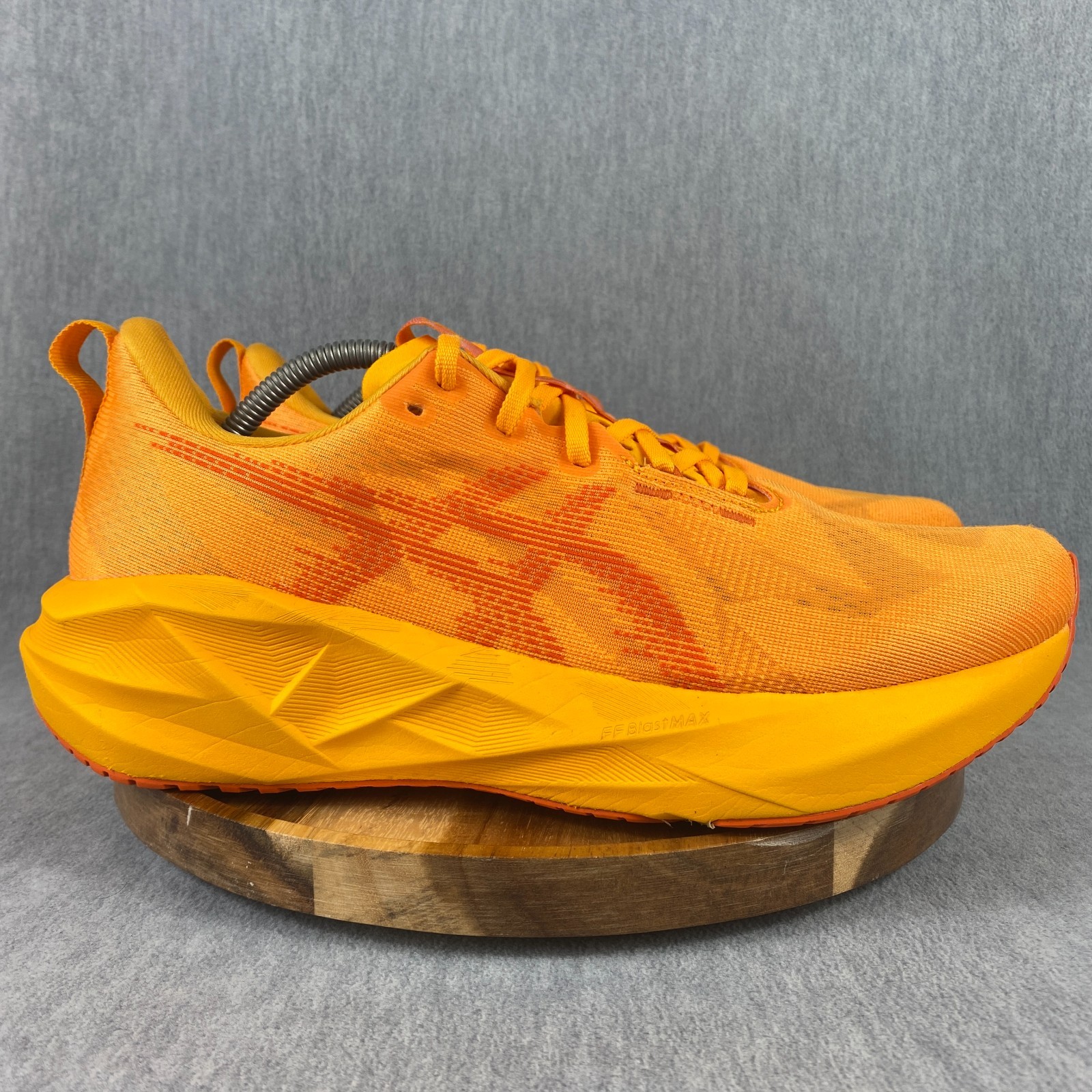 Asics Novablast 5 Shoes Mens Size 11 Orange Sneakers Running Athletic Yamabuki
