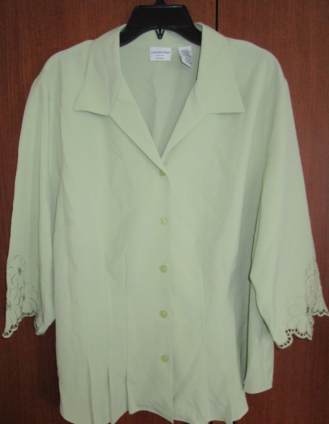 Covington Blouse w Eyelet Accents Sz 20 22 Polyester & Spandex Bust 52 Length 27