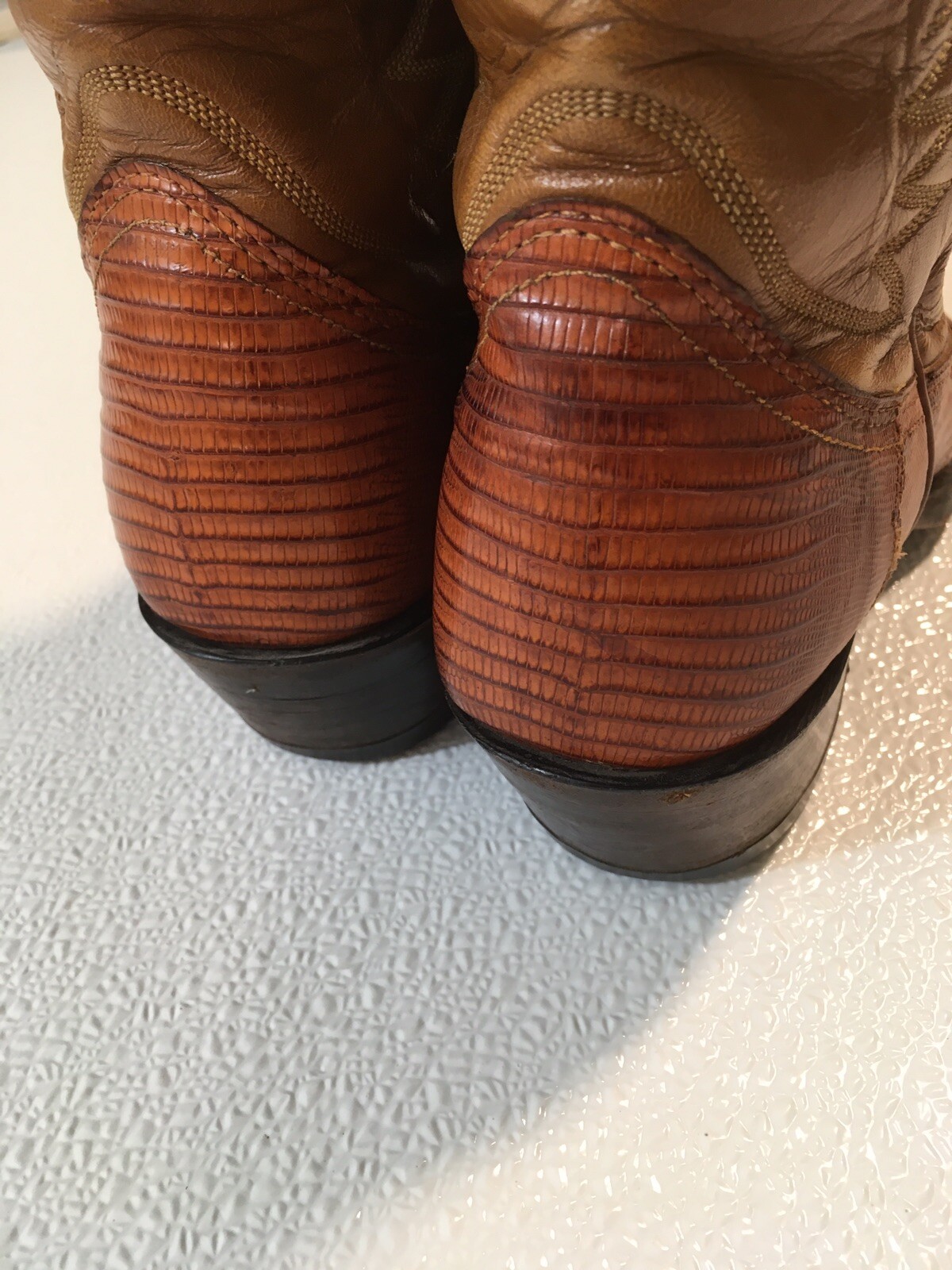 Size 7D / 7 D Men’s Exotic Nocona Boots ~ Style 9077￼ ~ Bright Brown