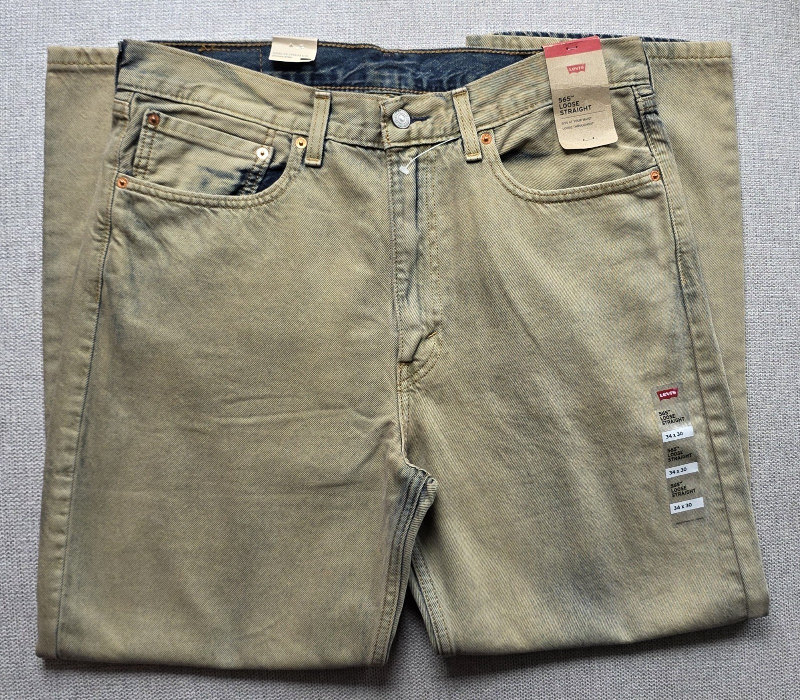 NWT Levi’s 565 Loose Straight Jeans Men – SIZE 34X30 NEW