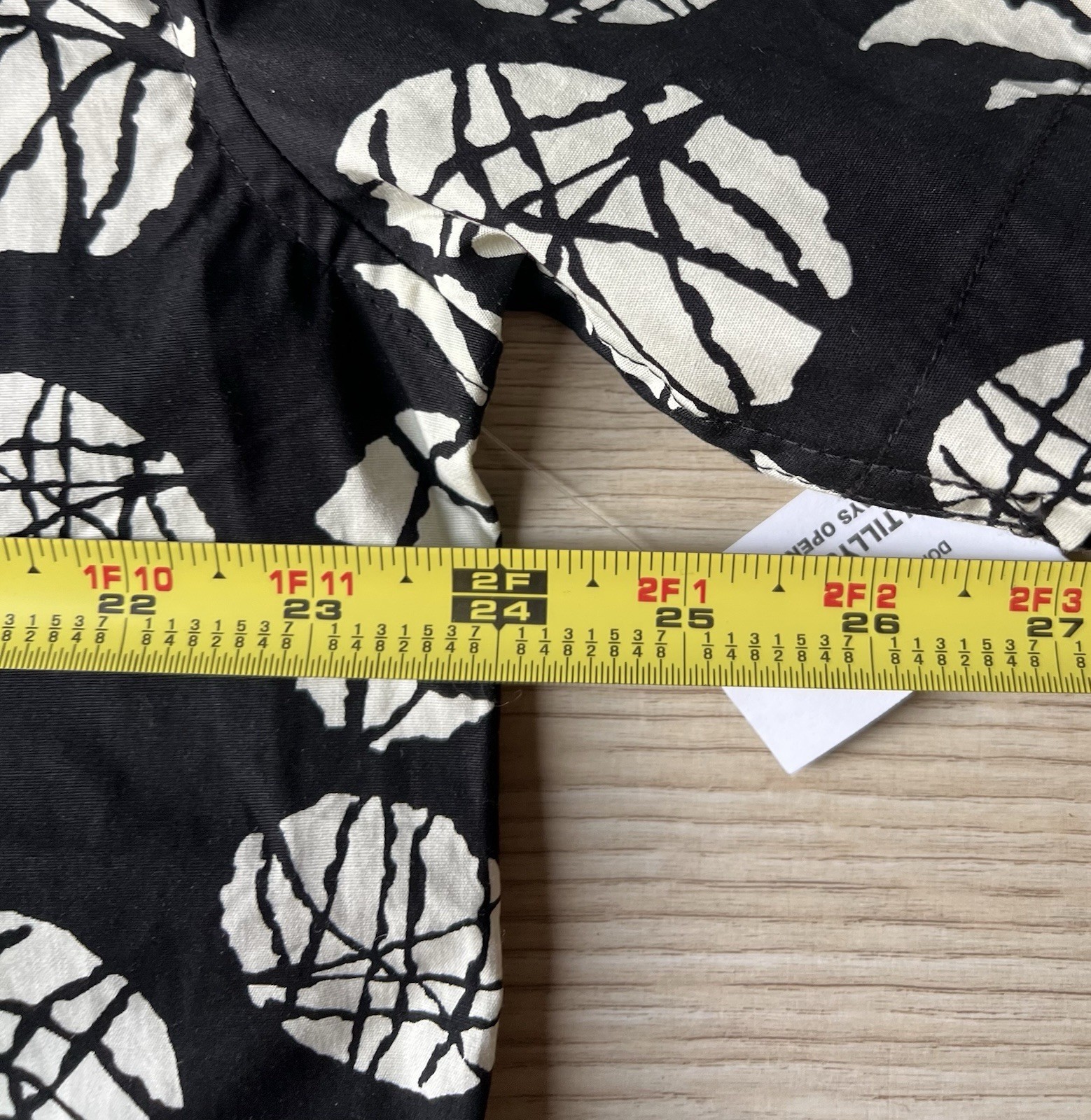 RSQ Hawaiian Shirt Mens 2XL Black Pineapple Print Beach Travel Cotton NWT