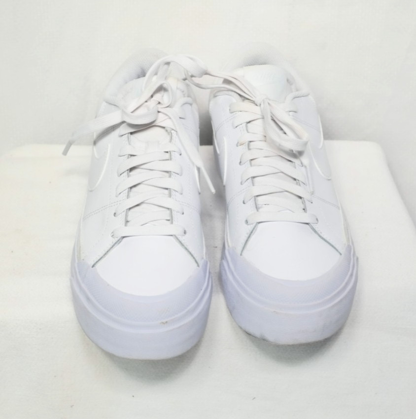 Nike Womens Court Legacy Lift Triple White Triple White NEW DM7590-101 size 9