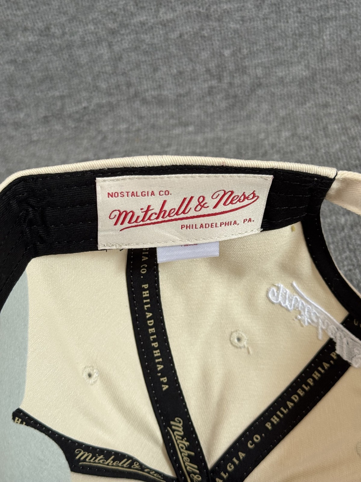Mitchell & Ness Warriors Dad Hat Strapback Cream Cap Unknown Size