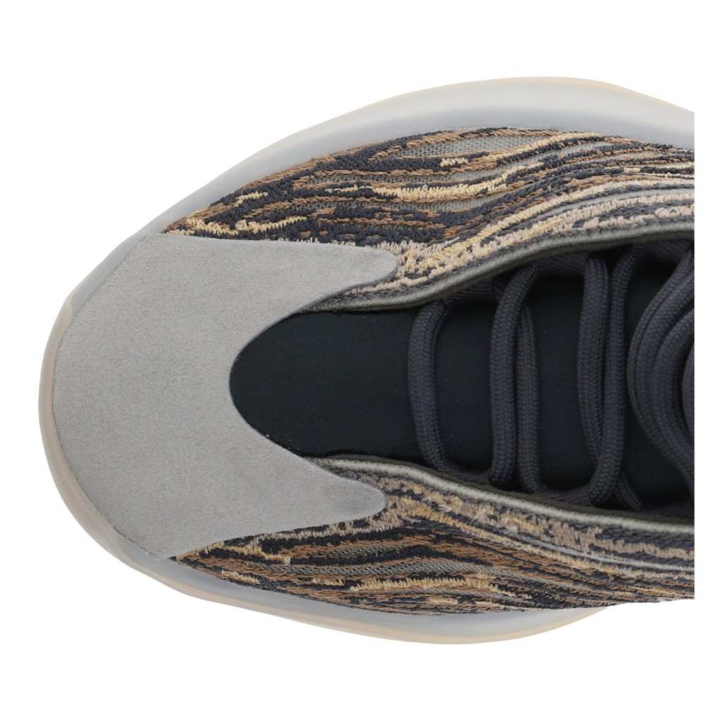 adidas Yeezy Quantum Basketball Mens Beige, Black Sneakers Athletic Shoes GX13