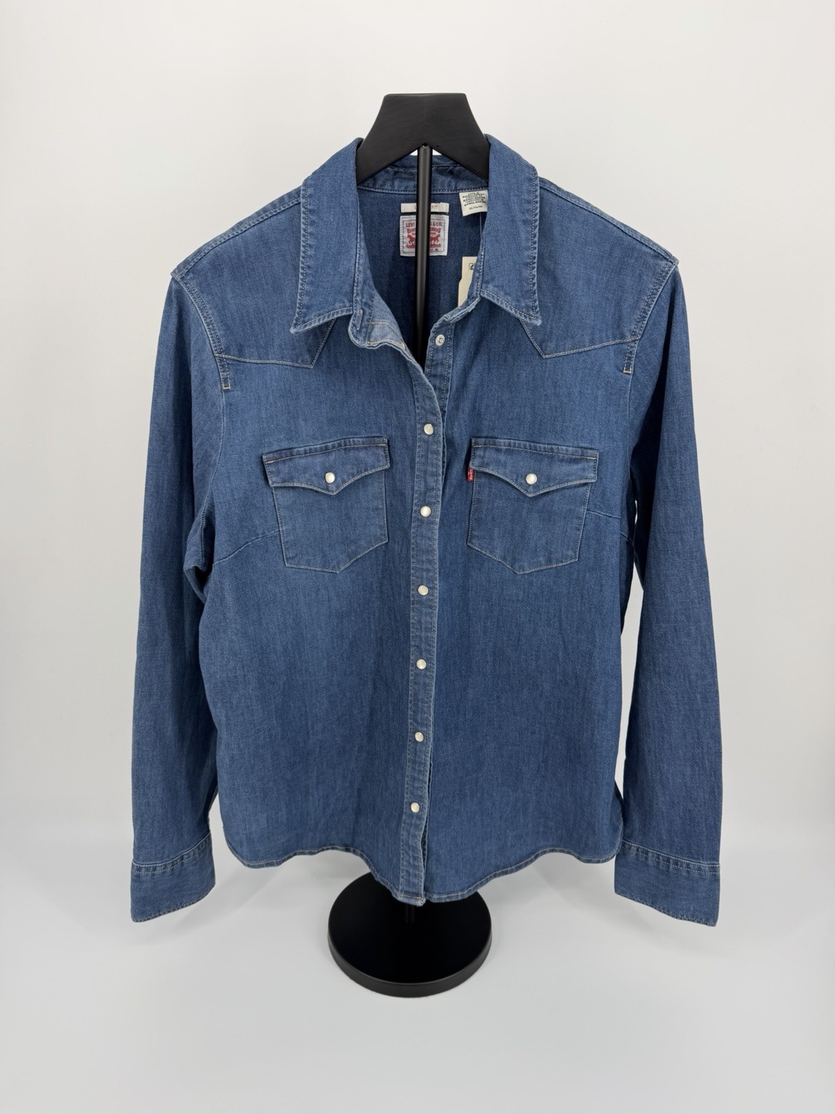 Levi’s Ultimate Western Denim Shirt Womens L Blue Stretch Pearl Snap NWT