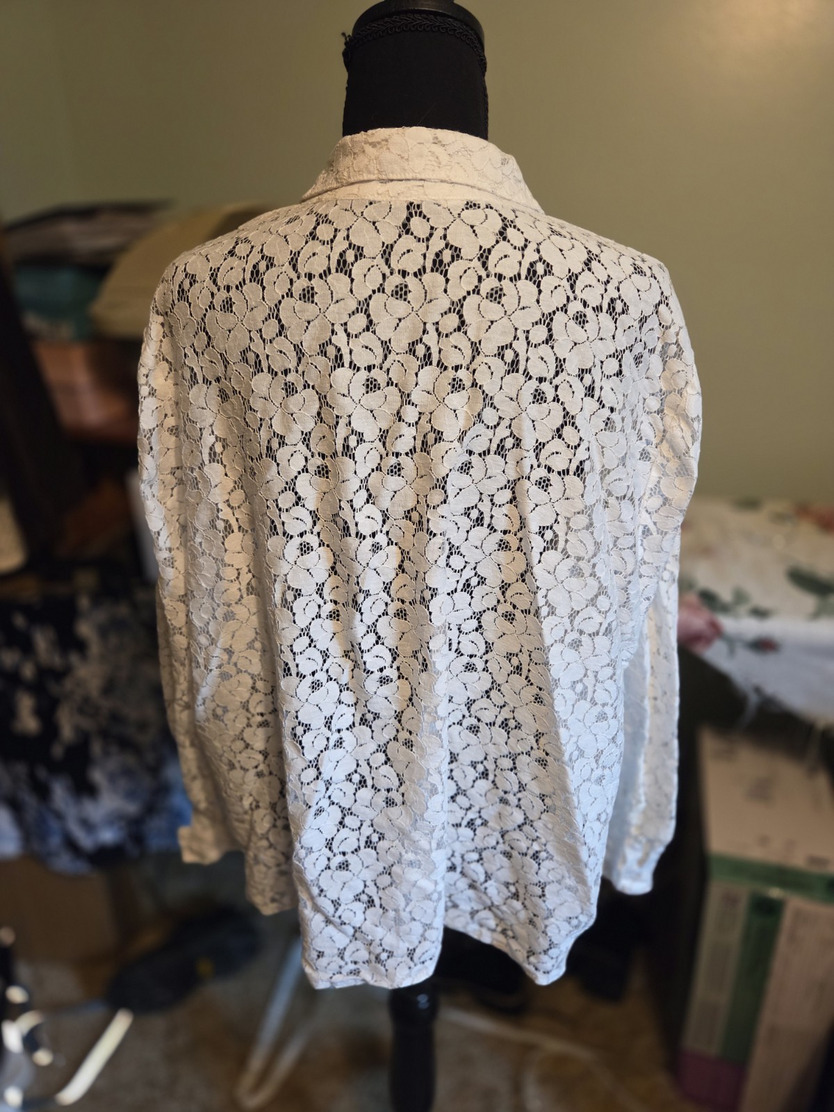 Women’s XL Lace Shirt