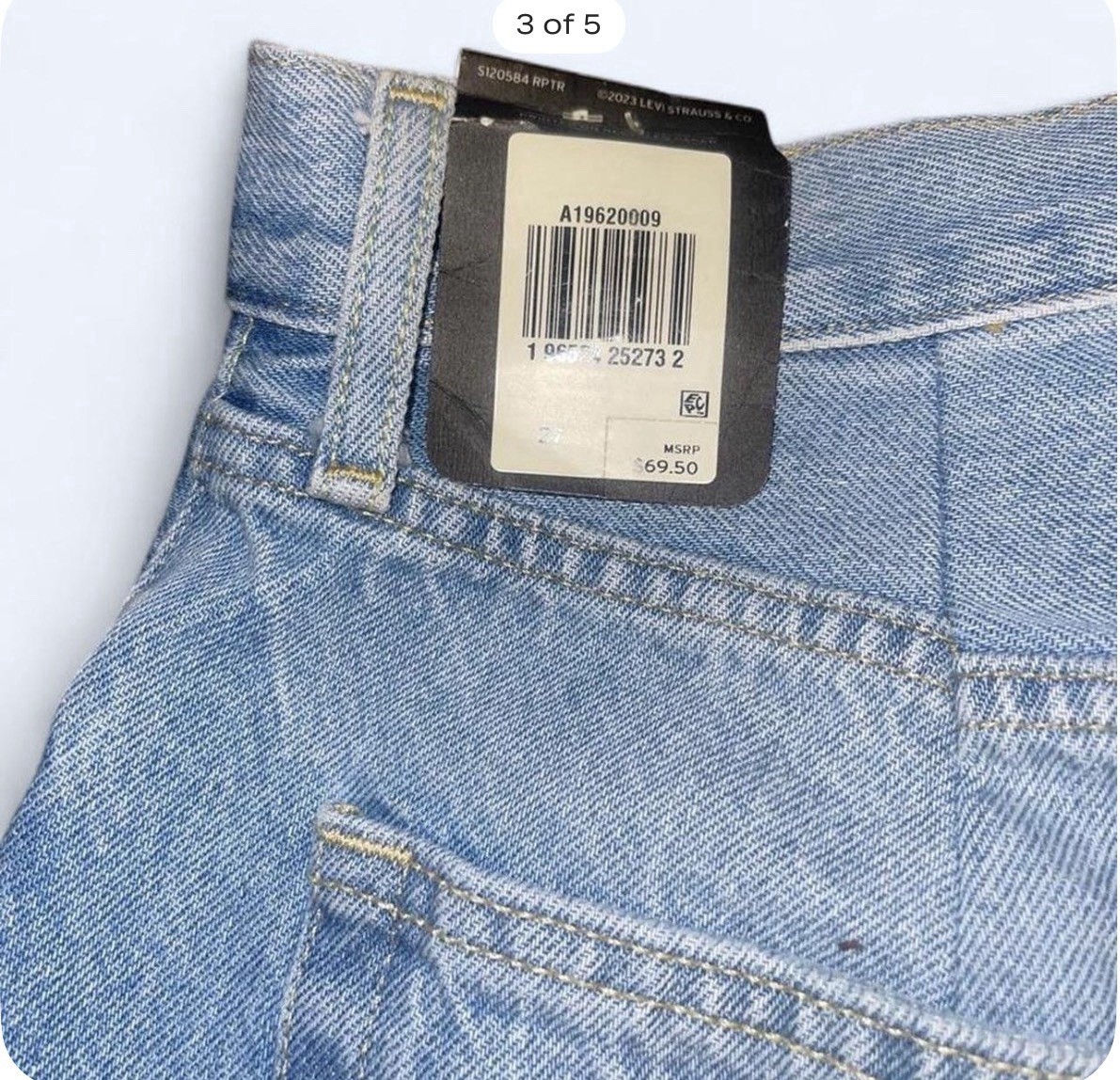 Levi’s 501 Men’s Light Wash Blue Denim Cut-Off Shorts 5-Pocket Button Fly