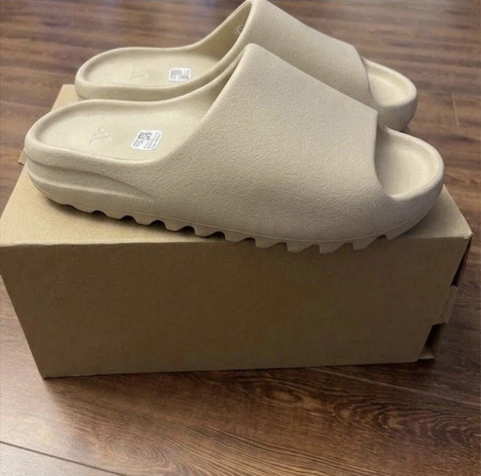 Adidas Yeezy Slide Bone – Sizes 4 – 13 – (100% Authentic) HQ6448