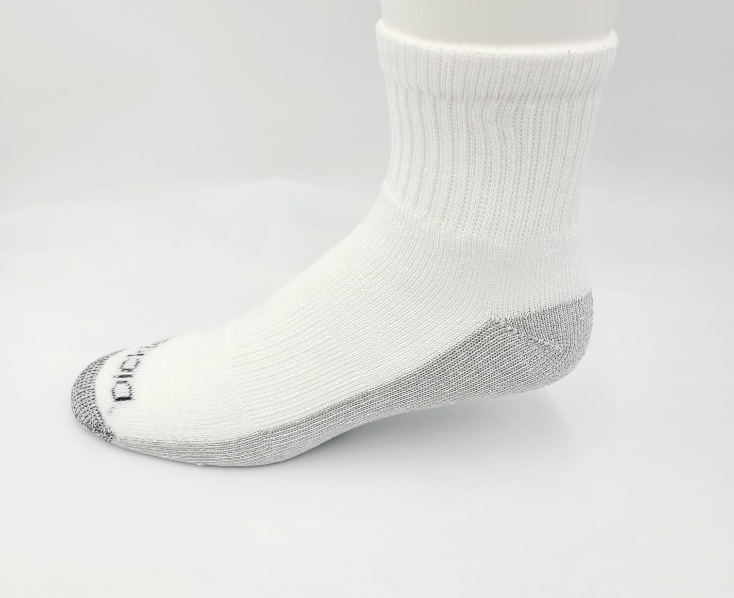 Dickies Men’s Dri-tech Moisture Control Ankle Socks 6 Pairs Size 6-12 White/Gray