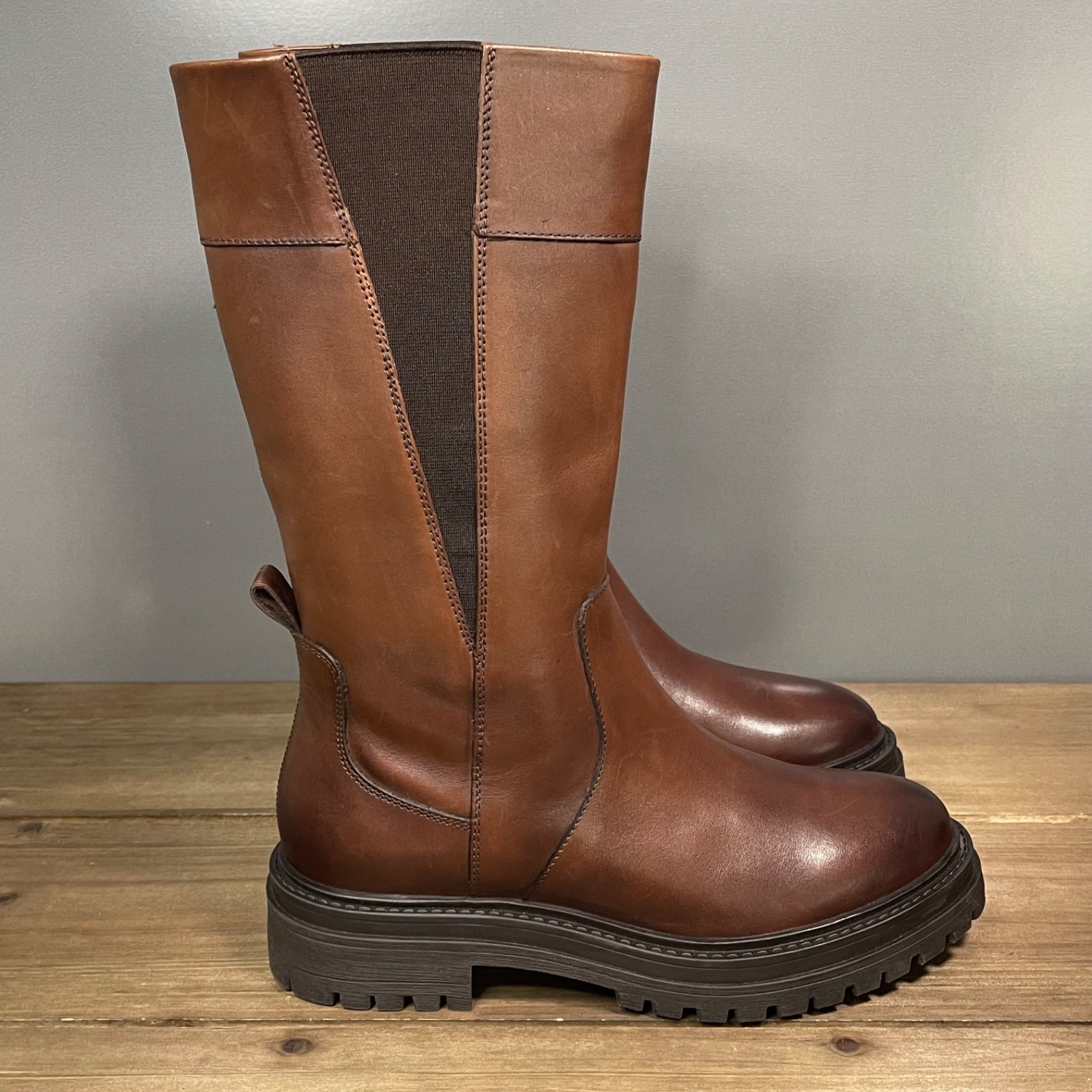 Geox Respira Women’s Boots Size 37 Brown Leather Mid Calf Chunky Lug Sole Zip Up