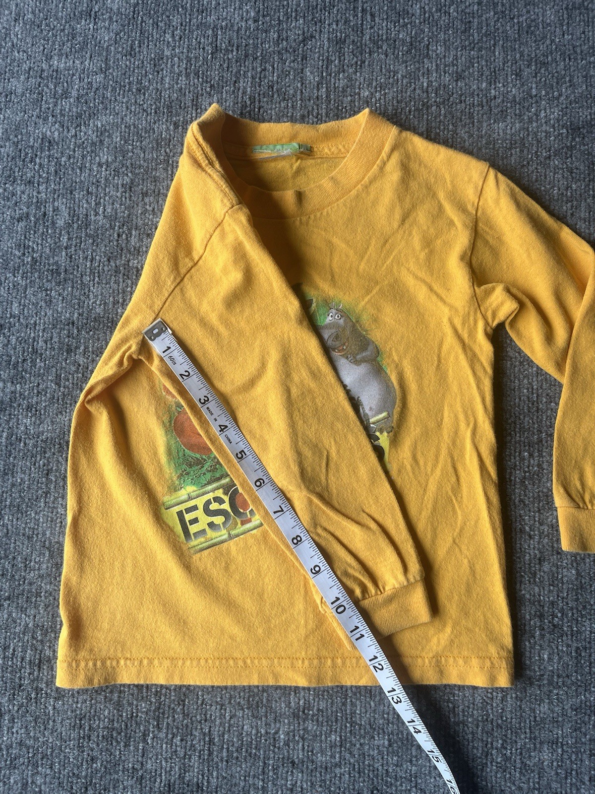 Kids Madagascar Escapees Movie Shirt Long Sleeve Yellow Size 8-10