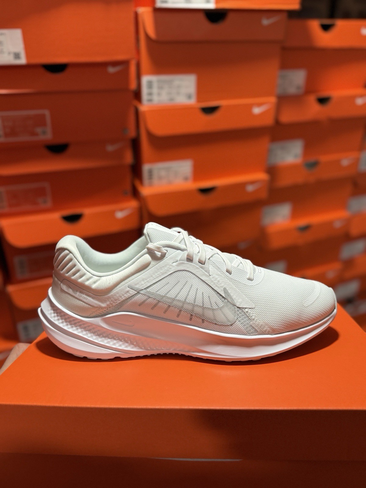 Nike Quest 5 Triple White Gray Athletic Running Sneakers DD0204-100 Men Size