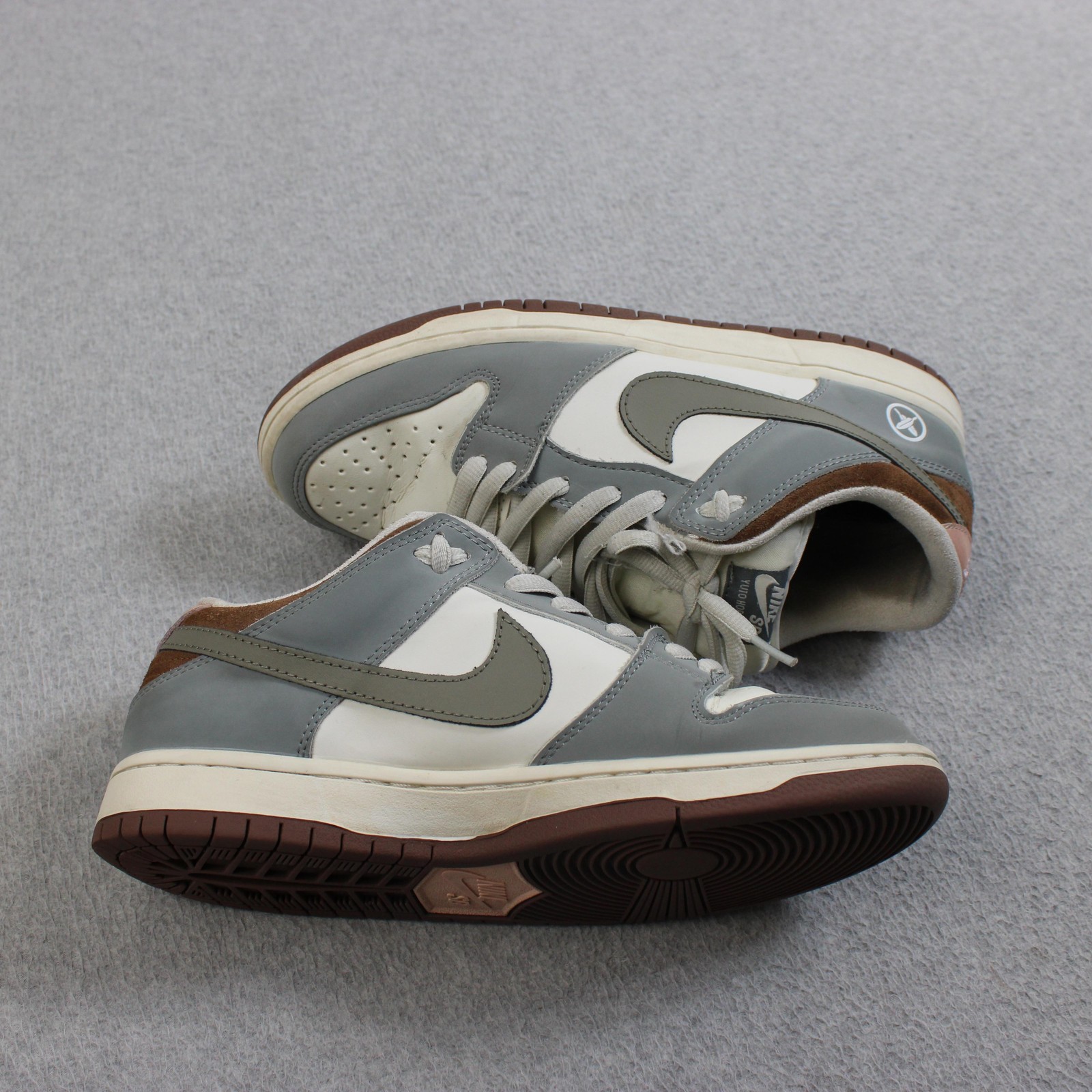 Nike SB Dunk Low Dunk x Yuto Horigome Shoes Men Size 10 Gray White FQ1180-001