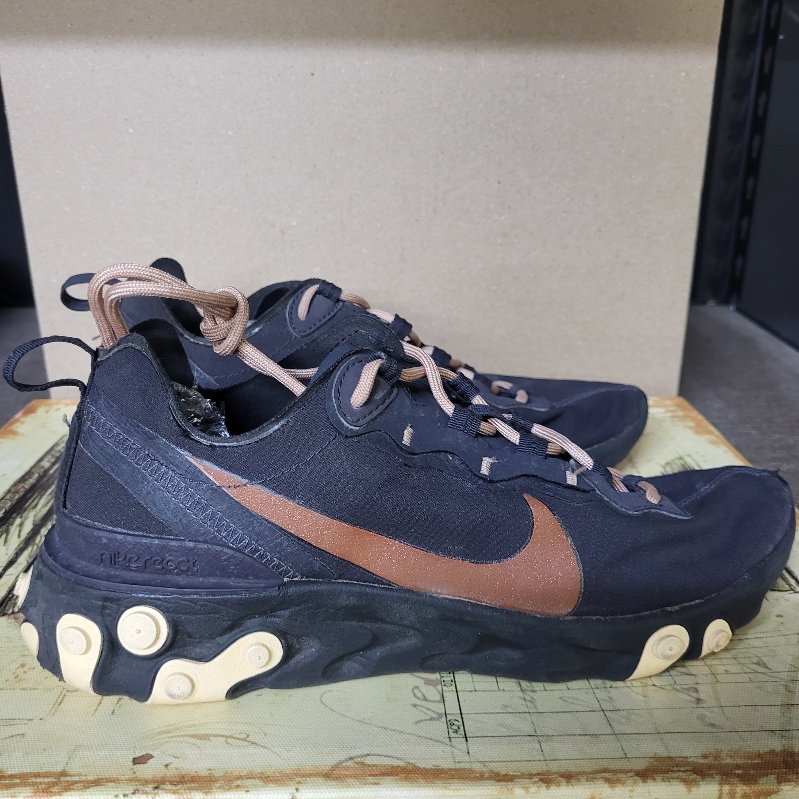 Size 9 Wmns – Nike React Element 55 Shoes Oil-Gray 2019 CT1186-001: Sneakers