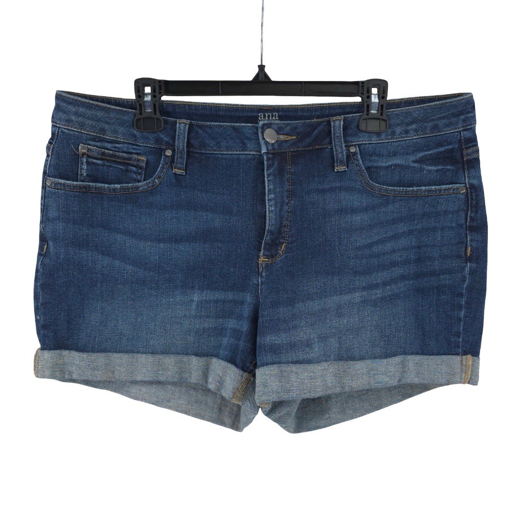 a.n.a A New Approach Shorts Size 14 3.5″ Mid Rise Jean Denim