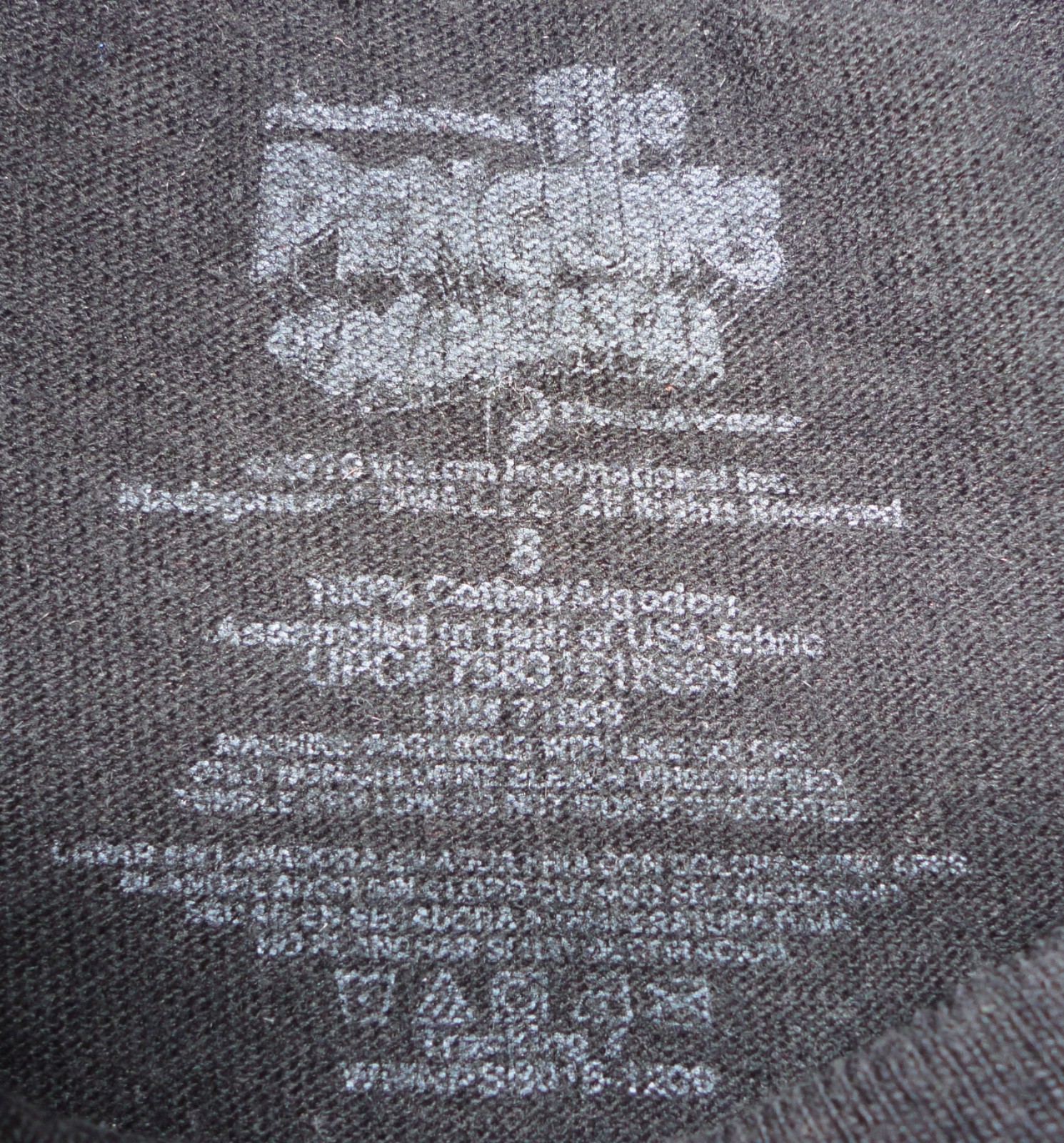 2010 Penguins of Madagascar Youth Size 8 “I’M IN CHARGE” Black T-Shirt EUC Y2K
