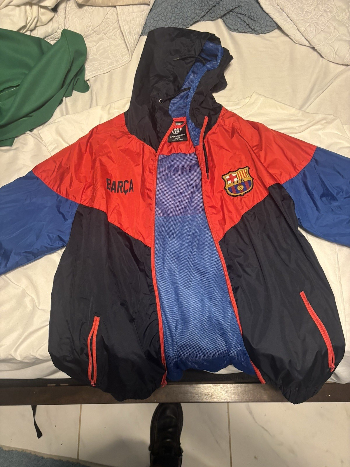 FC Barcelona Colorblock Windbreaker Jacket Hooded Full Zip Men’s M Navy Red