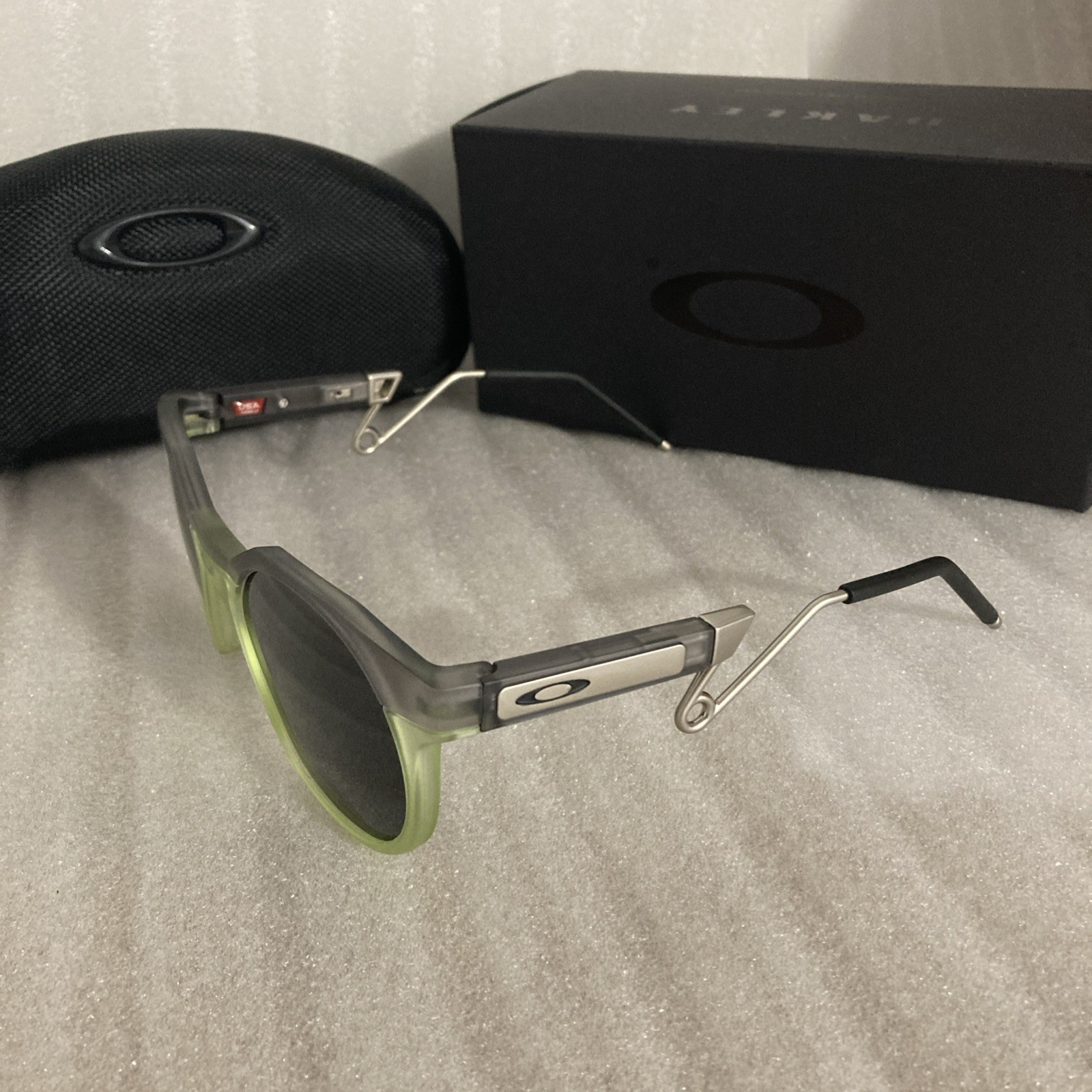 Oakley HSTN METAL Sunglasses Polarized Prizm Black Lens New With Case