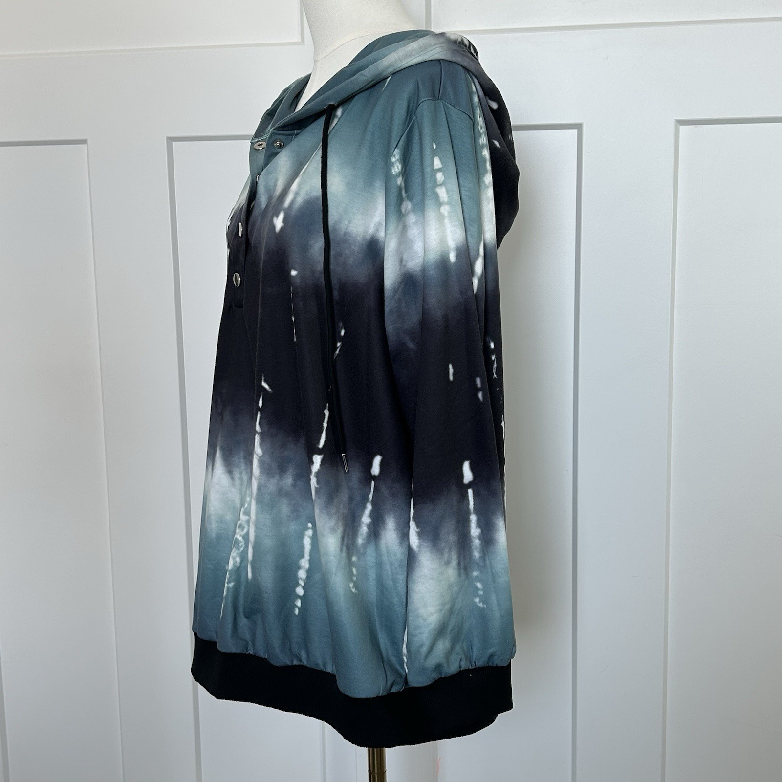 Bloomchic Tie Dye/Ombre 1/2 Snap Hooded Sweatshirt – Women’s 18/20 Teal Black