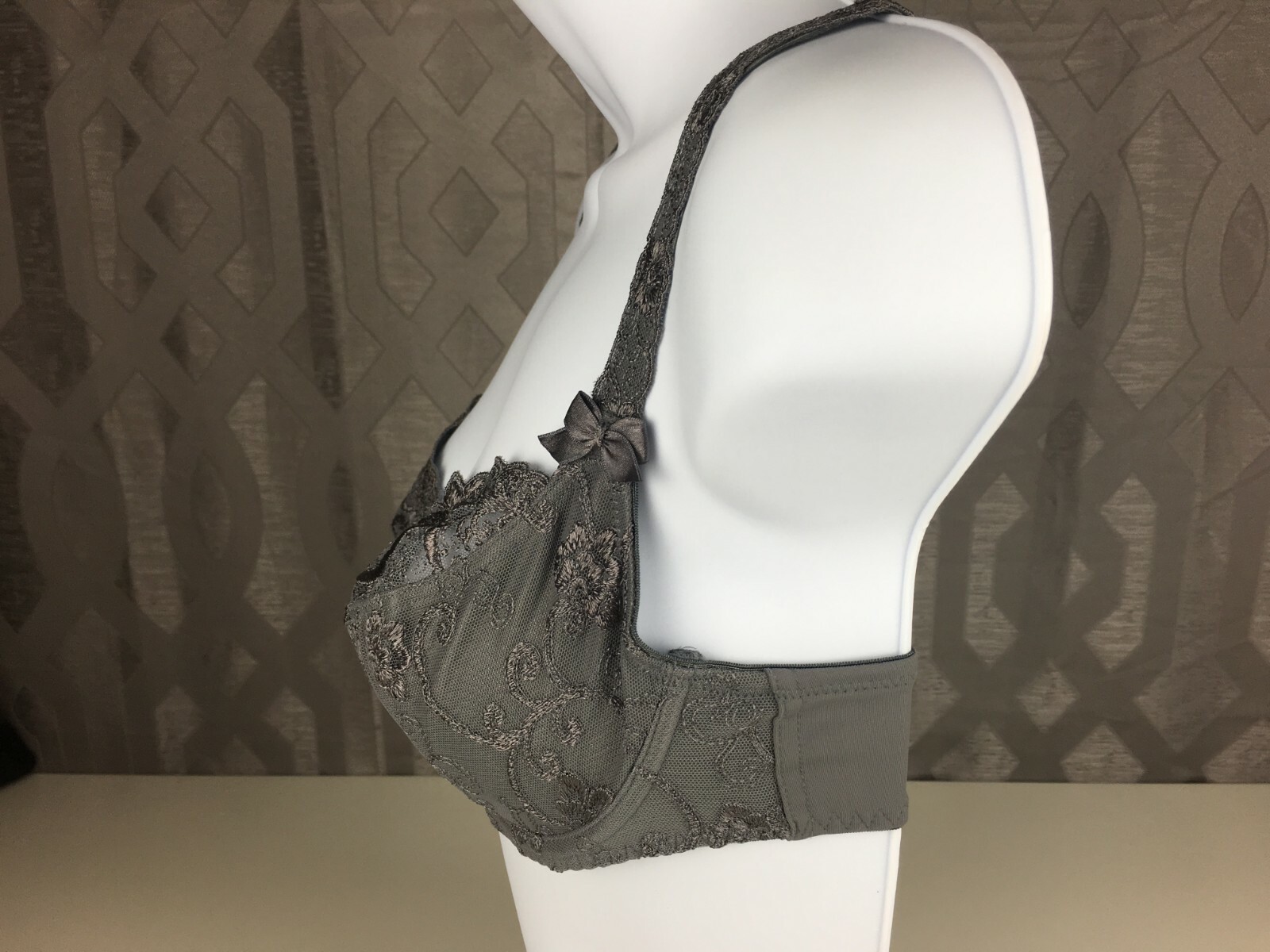 Sexy Lingerie Lace Plunge Underwire Bra Charcoal Grey – Alegro 9012 – Size 30-40