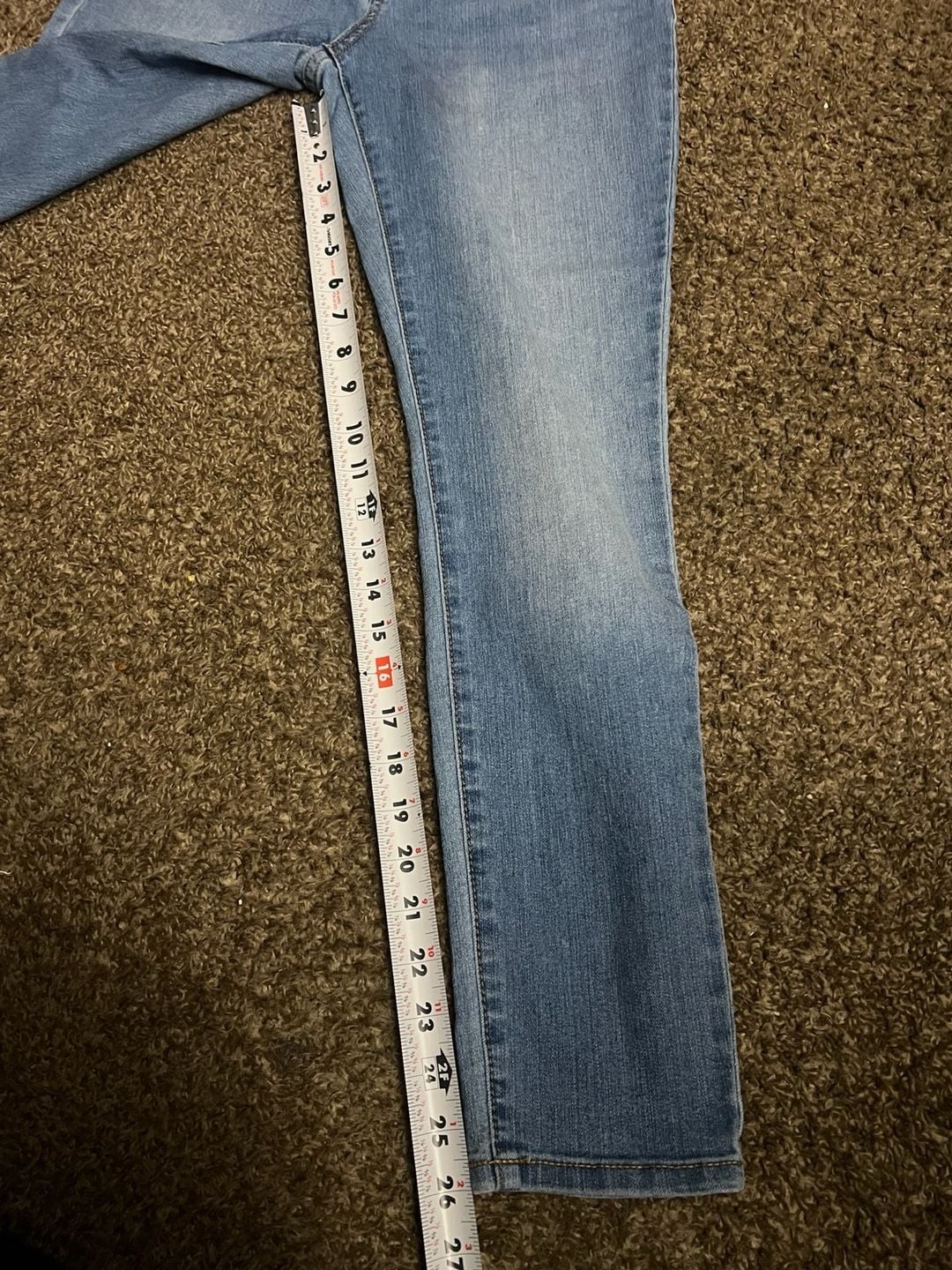 Old Navy Rockstar Super Skinny Mid-Rise Light Wash Jeans
