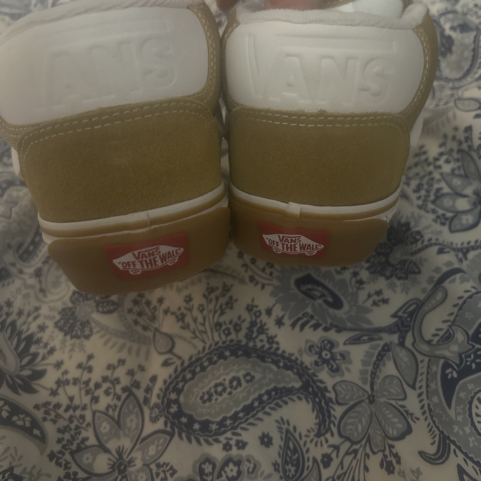 VANS: Skate Shoes Men’s Size 7.5: Woman’s 9 Khaki/Gum Colorway Brand New! No box