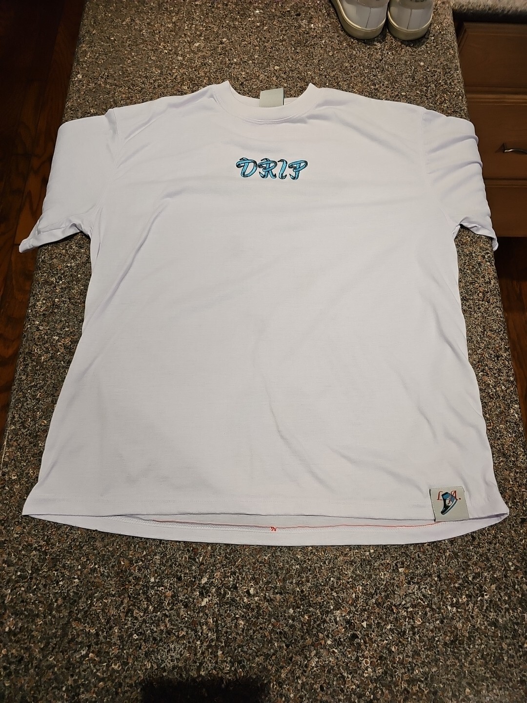 Sneaker Con Los Angeles LA T-Shirt sz M Medium Drip Embroidered Sick Graphic EUC