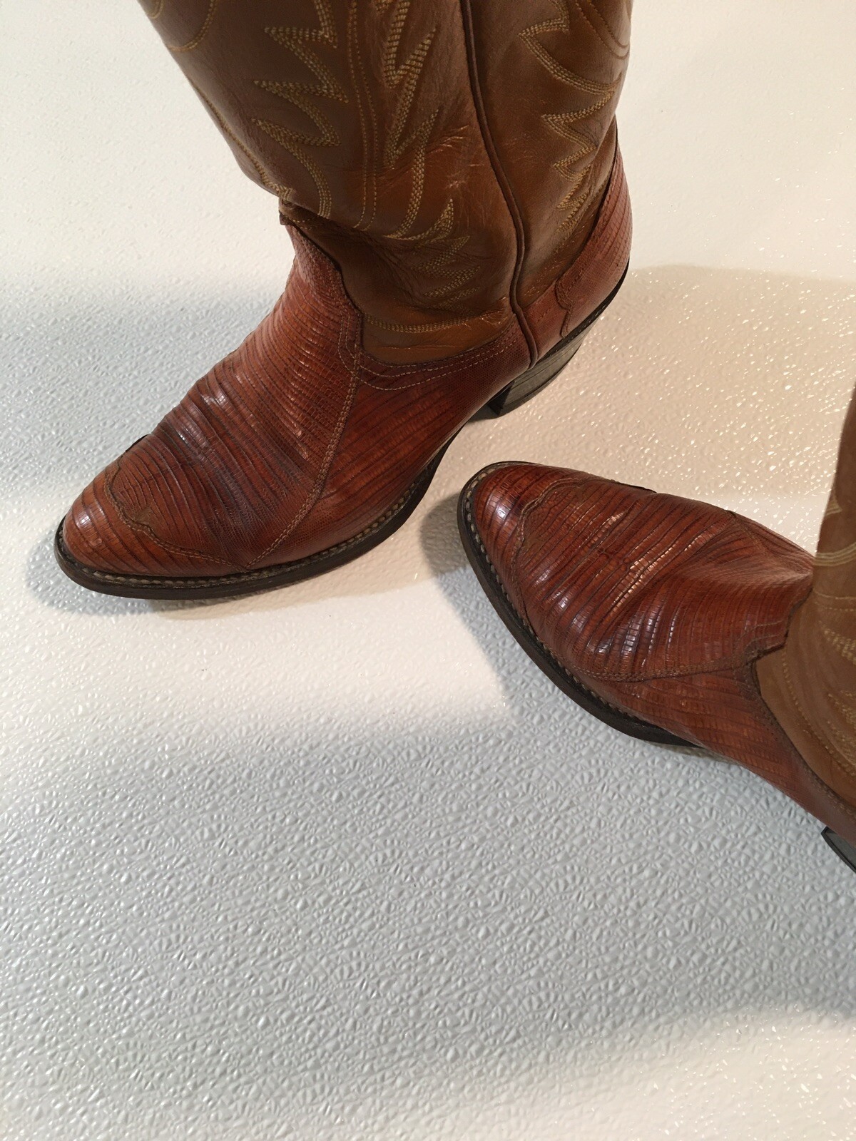Size 7D / 7 D Men’s Exotic Nocona Boots ~ Style 9077￼ ~ Bright Brown