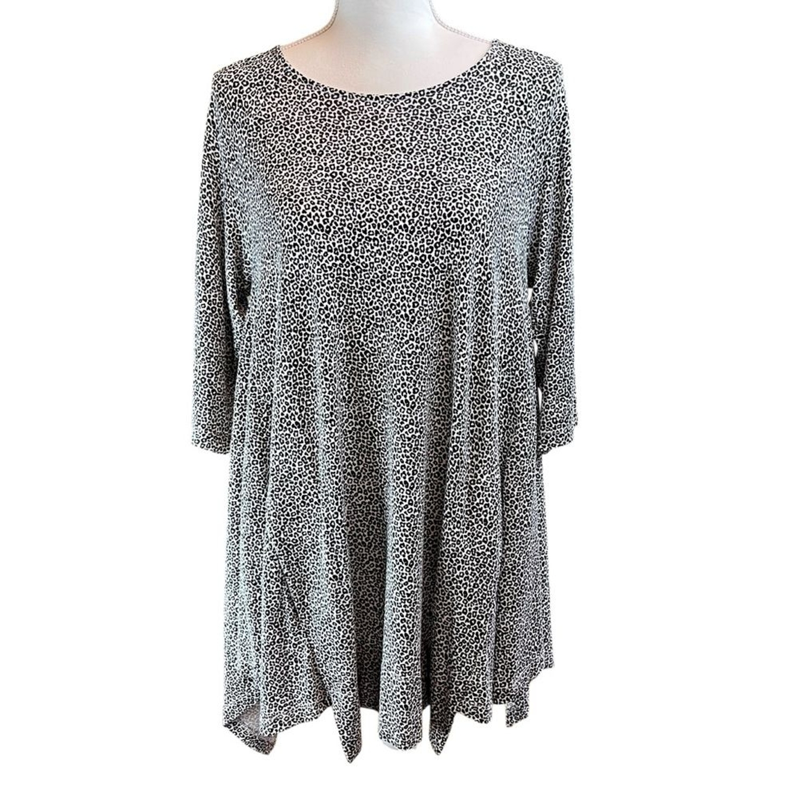 ALEMBIKA Leopard Print Knit Top Tunic Sz Small Long Sleeve Lagenlook Loose Fit