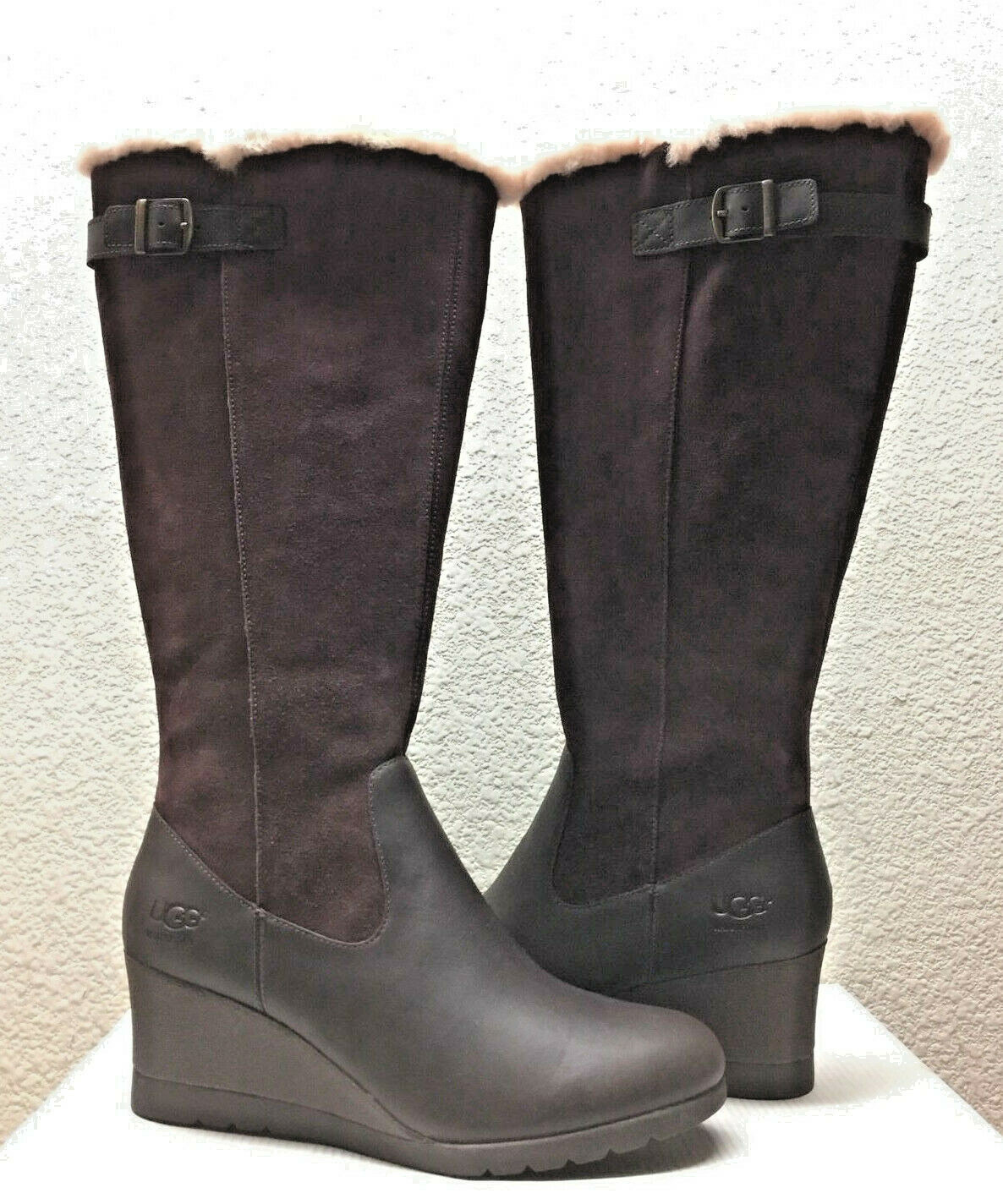UGG MISCHA STOUT WATER / SNOW PROOF LEATHER WEDGE BOOT US 8.5 / EU 39.5 / UK 7