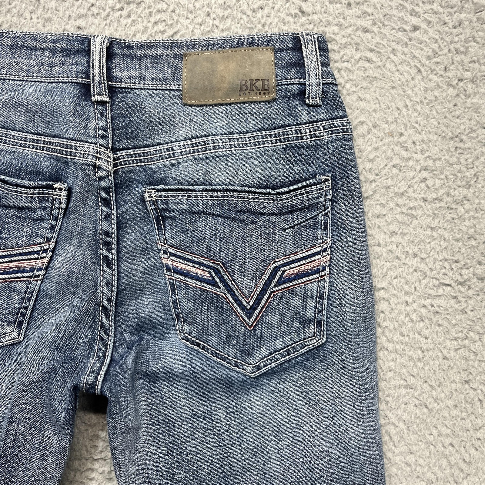 BKE Aiden Jeans Mens 29×32 Faded Wash Distressed Cover patches Straight Stretch