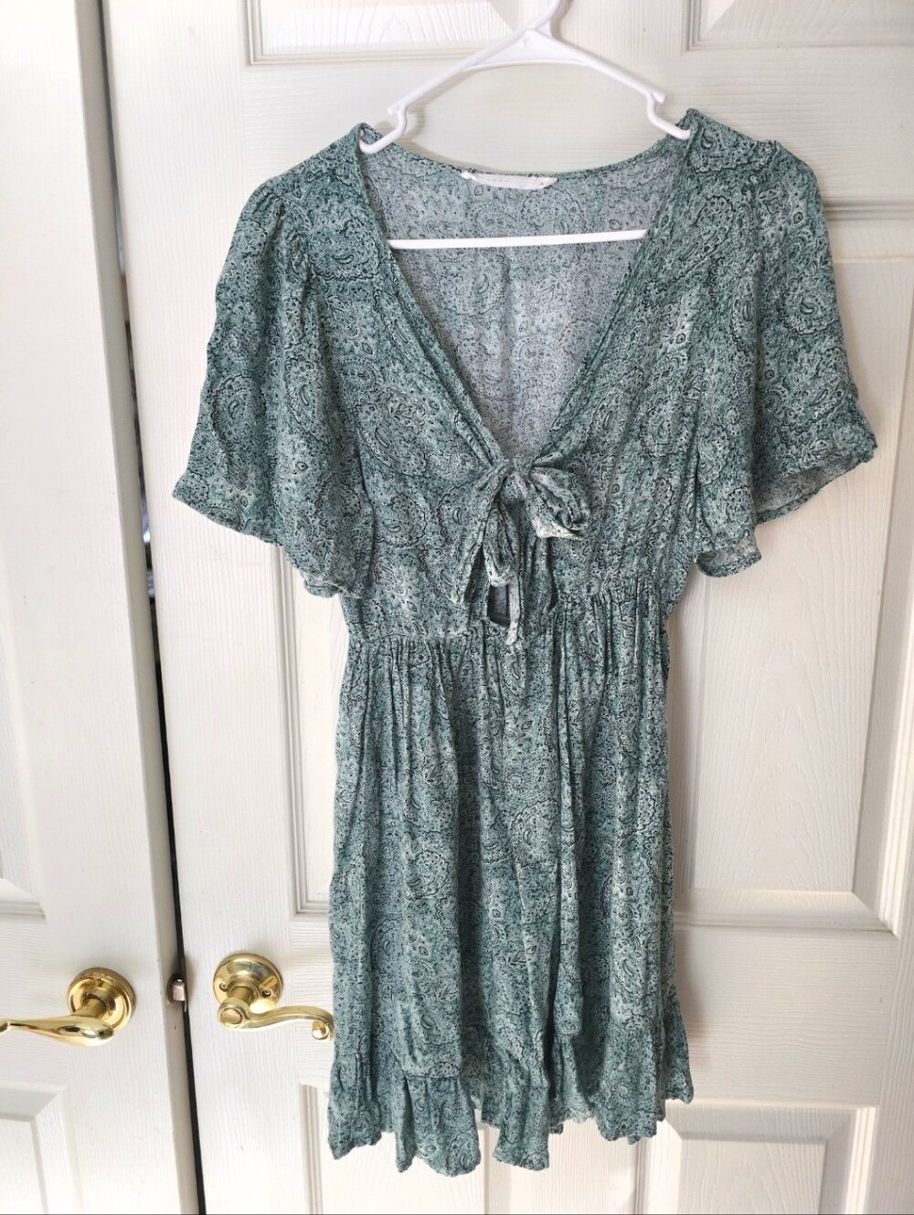 Lush “As Seen On TV” Paisley Dress Size Medium
