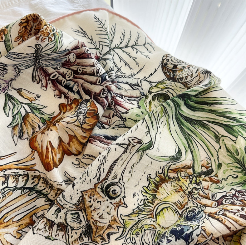70% cashmere 30% silk Underwater Worldr double sided print square Wrap shawl 53″