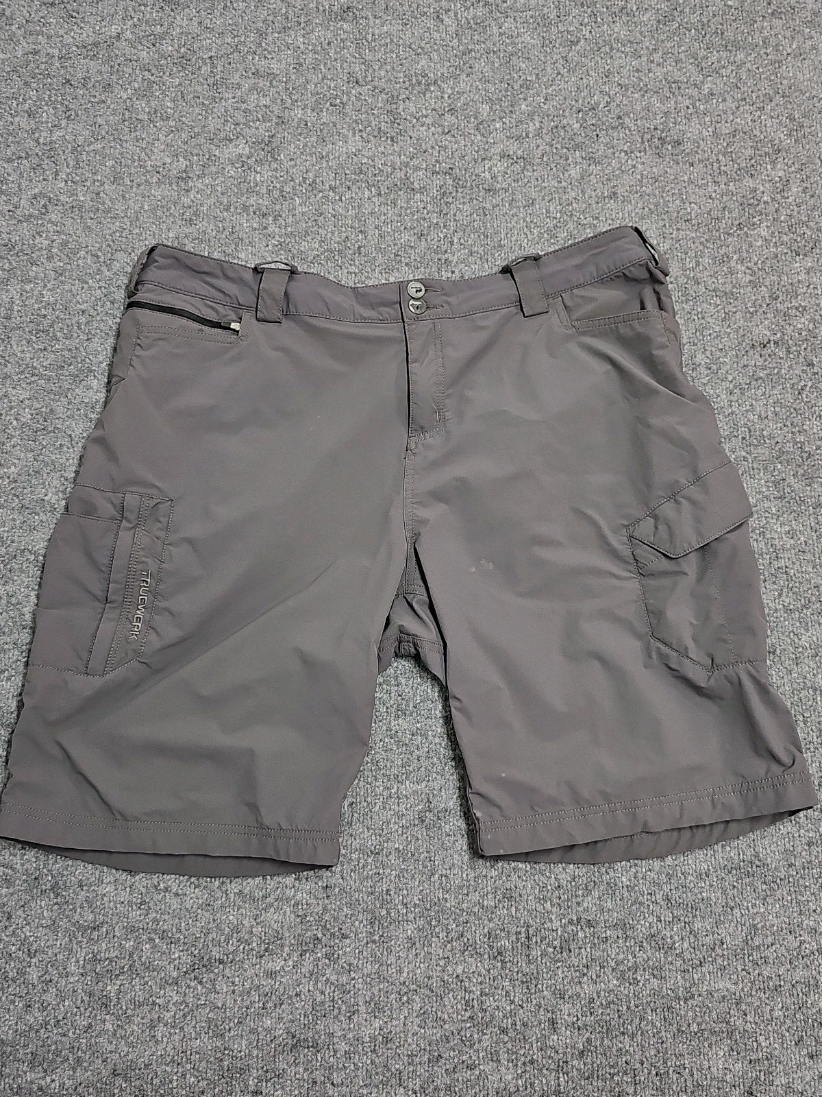 Truewerk T1 Werk Shorts Mens 42 11″ Inseam Dark Gray Utility Technical Cargo ***