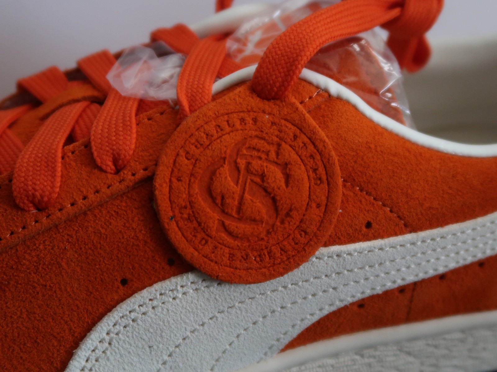 SALE 2025 CHARLES F STEAD X PUMA SUEDE GLO ORANGE WHITE SZ 11.5 – 13 403766-02