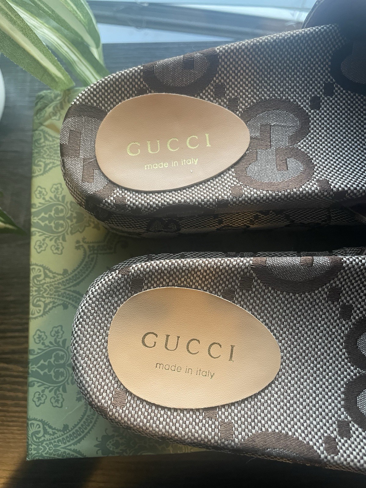 MULTIPLE SIZES Womens Gucci Angelina Maxi GG Platform Slide Sandals