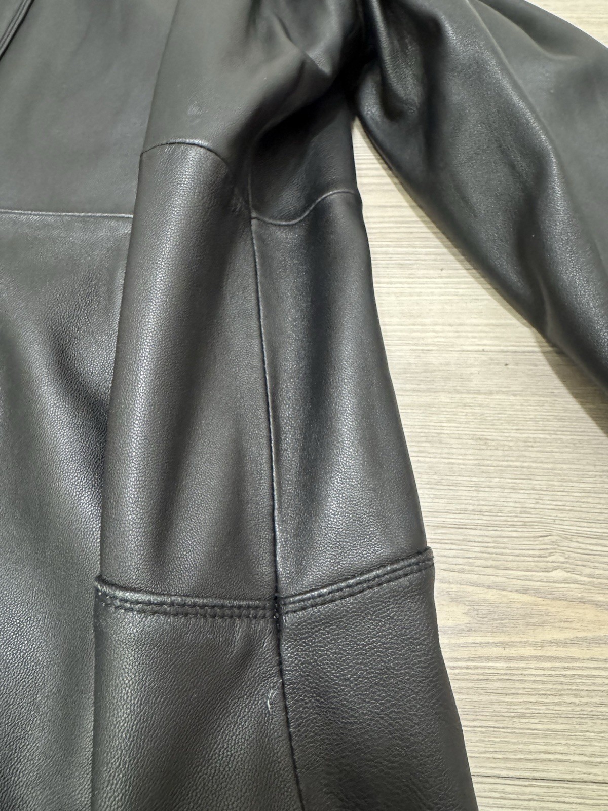London Fog Women’s well-tailored Black Leather Long Overcoat Lined Size L Y2K