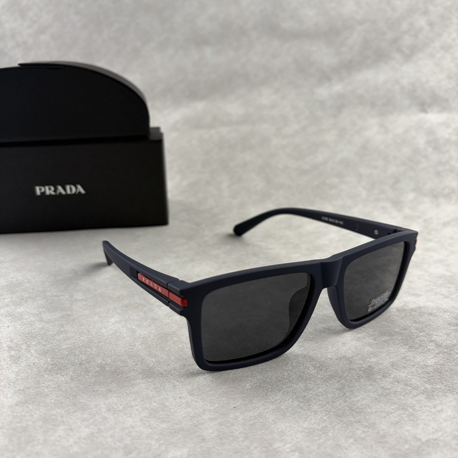 New In Box – Prada Men’s & Women’s Square Designer Sunglasses Classic Frame