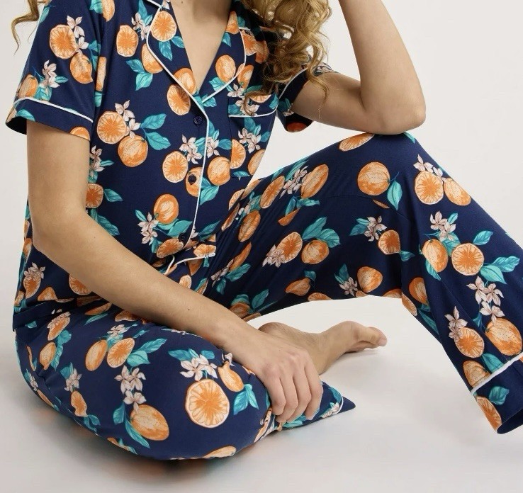 Joyspun Womens Notch Collar & Capri pants Sleep Set sizes S, M, L, XL, 2x, 3x