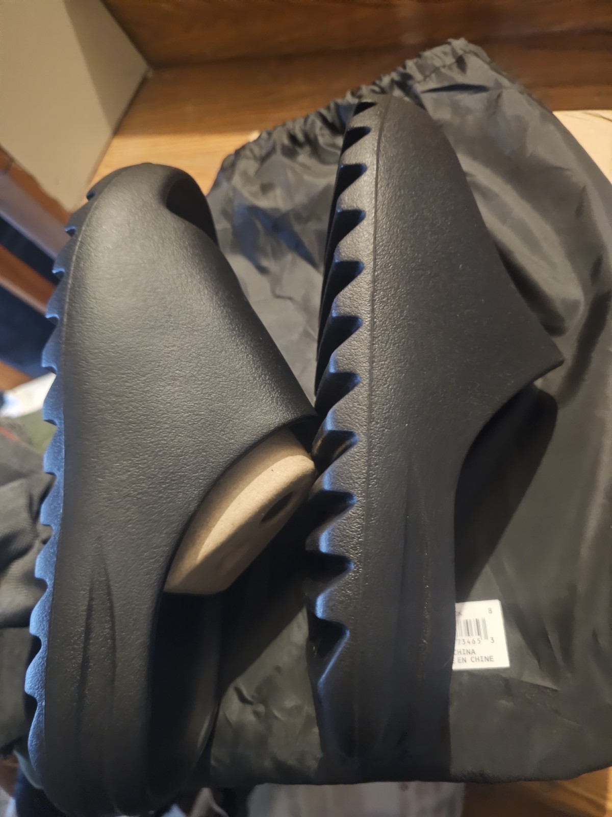 Authentic Adidas Yeezy Slide Onyx – Size 8 – New Without Box But With Bag