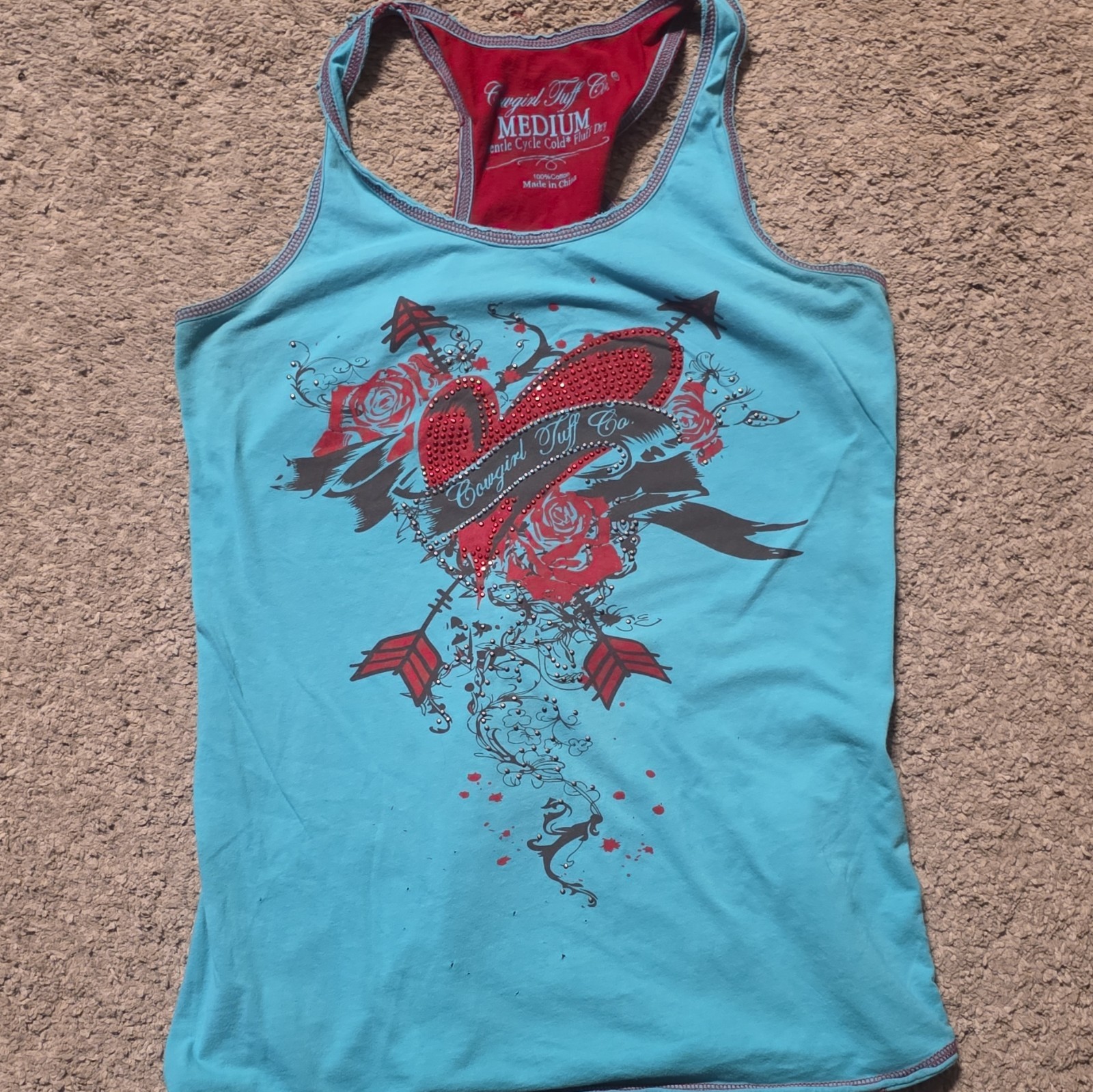 Cowgirl Tuff Co. Women’s M Blue/Red Scoop Neck Racerback Knit Tank Heart Graphic