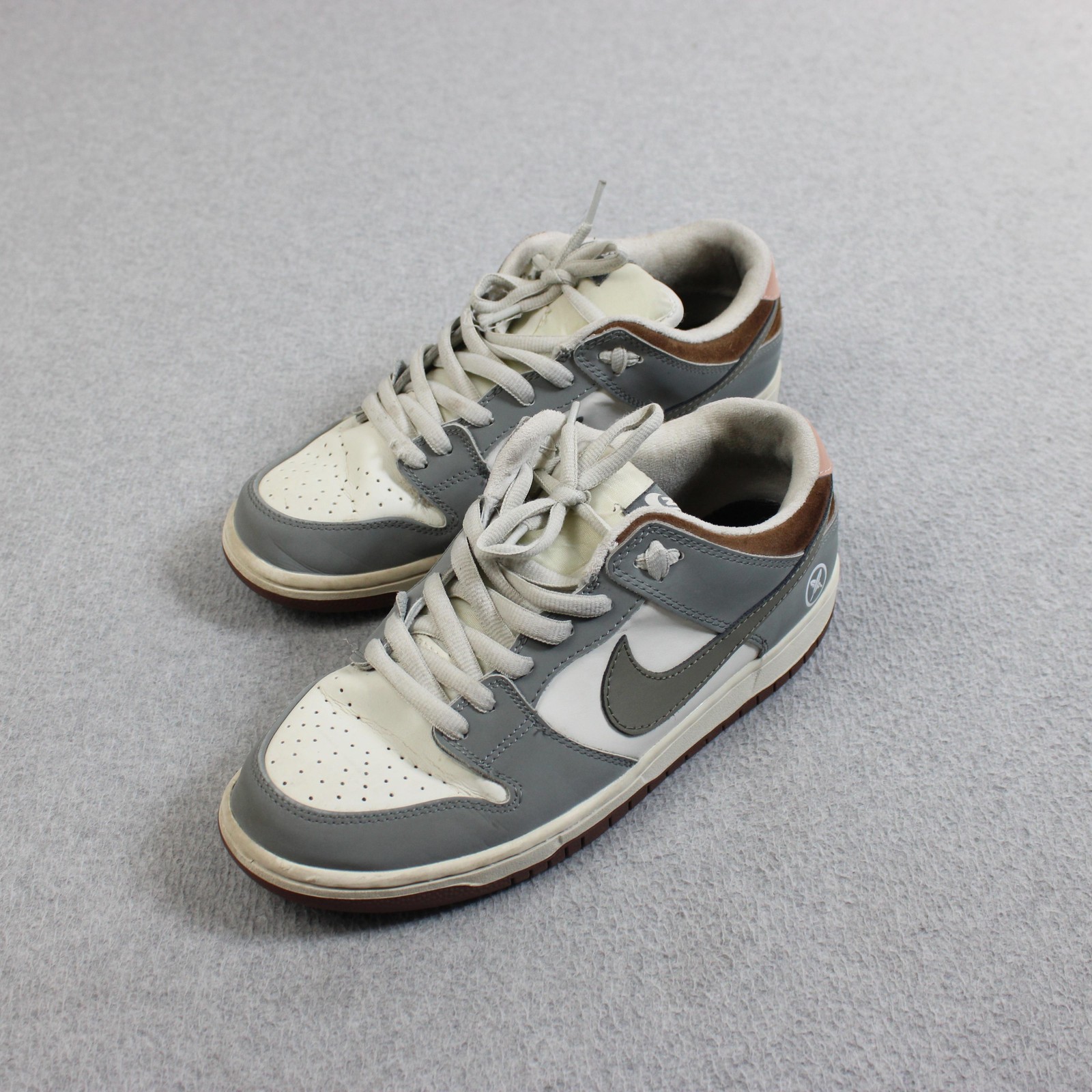 Nike SB Dunk Low Dunk x Yuto Horigome Shoes Men Size 10 Gray White FQ1180-001