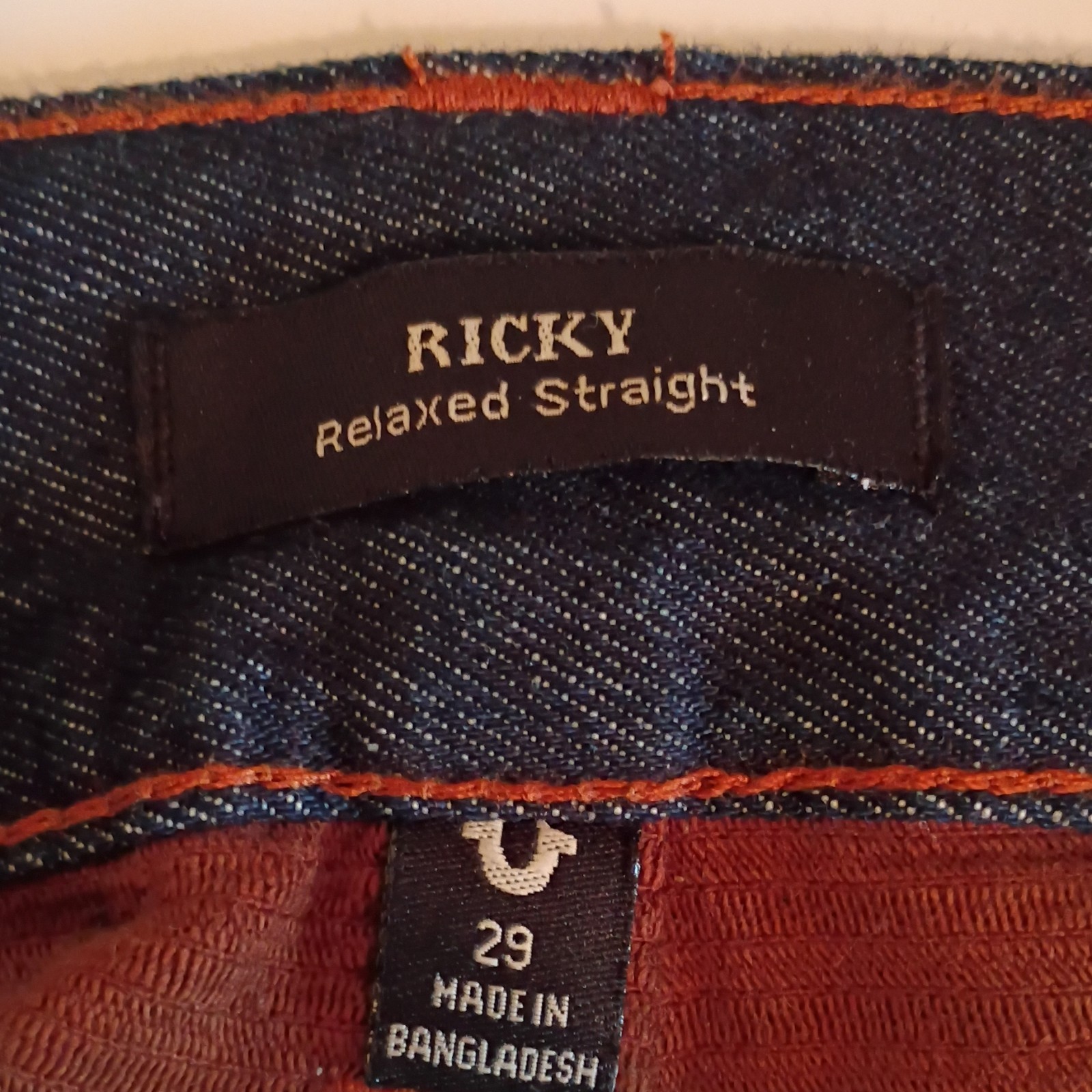 True Religion World Tour Men’s Relaxed Straight Dark Wash Denim Jeans Blue/Red