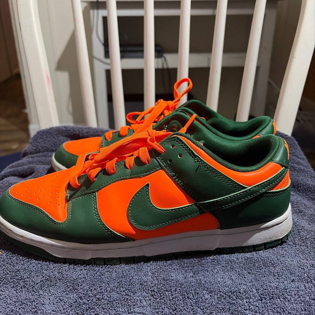 Size 10 – Nike Dunk Low Miami Hurricanes