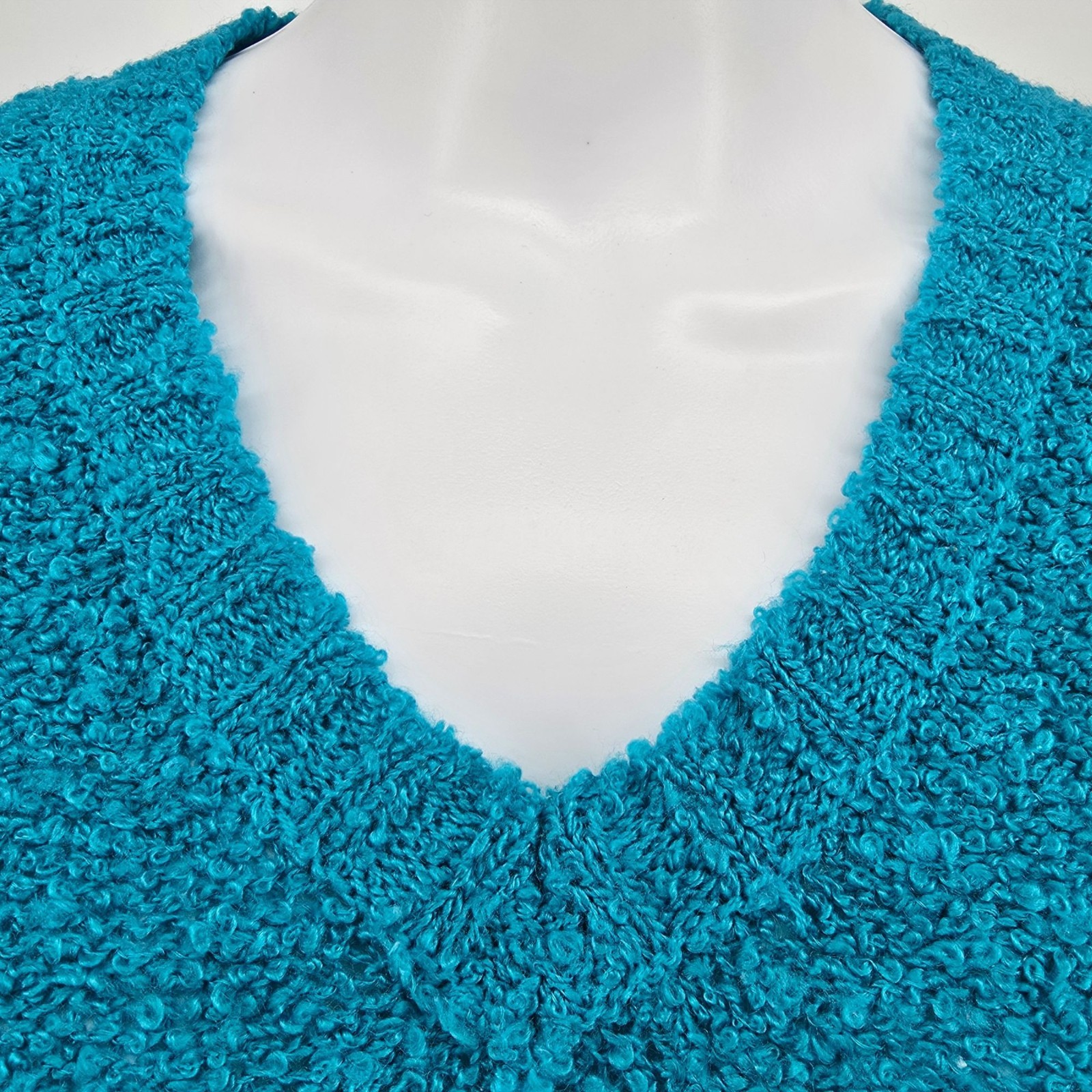 Vintage 1980s Blinkers Women’s Teal Boucle Popcorn Knit V-Neck Sweater (M)