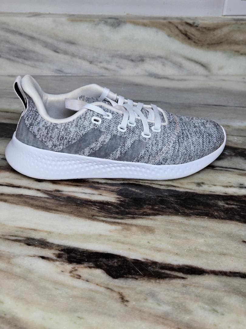 Women’s Adidas Puremotion Gray Athletic Shoes Size 8.5
