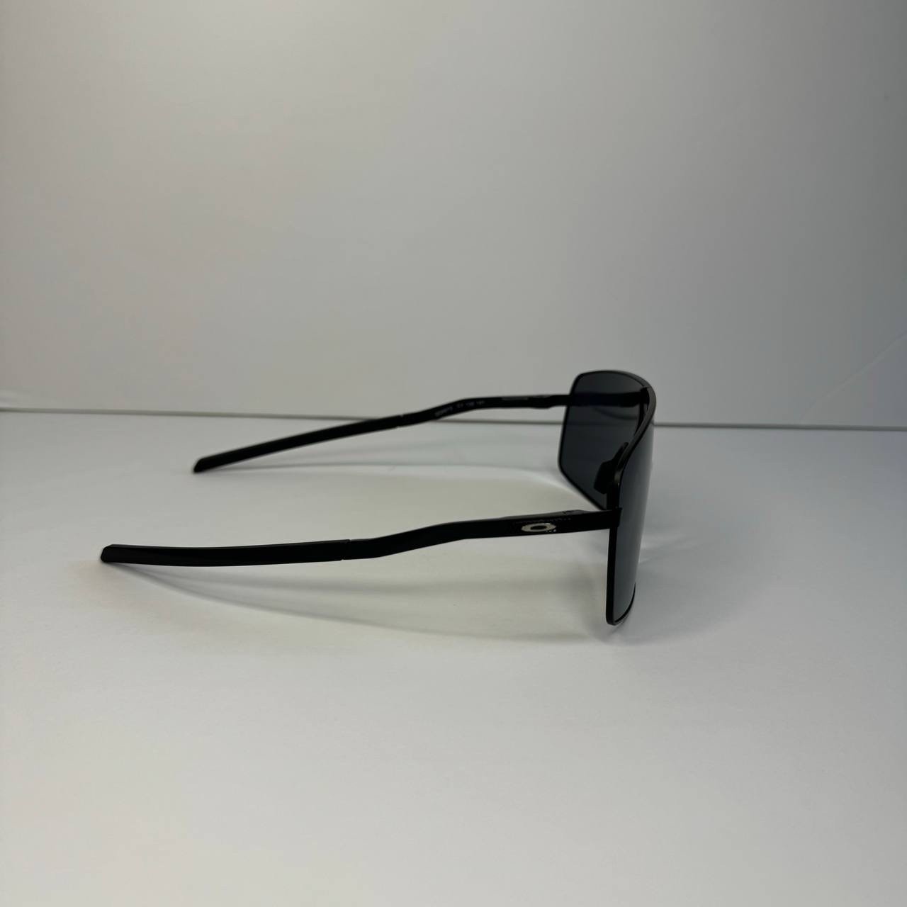 Oakley POLARIZED Sutro Ti (Black) Sunglasses TITANIUM FRAME