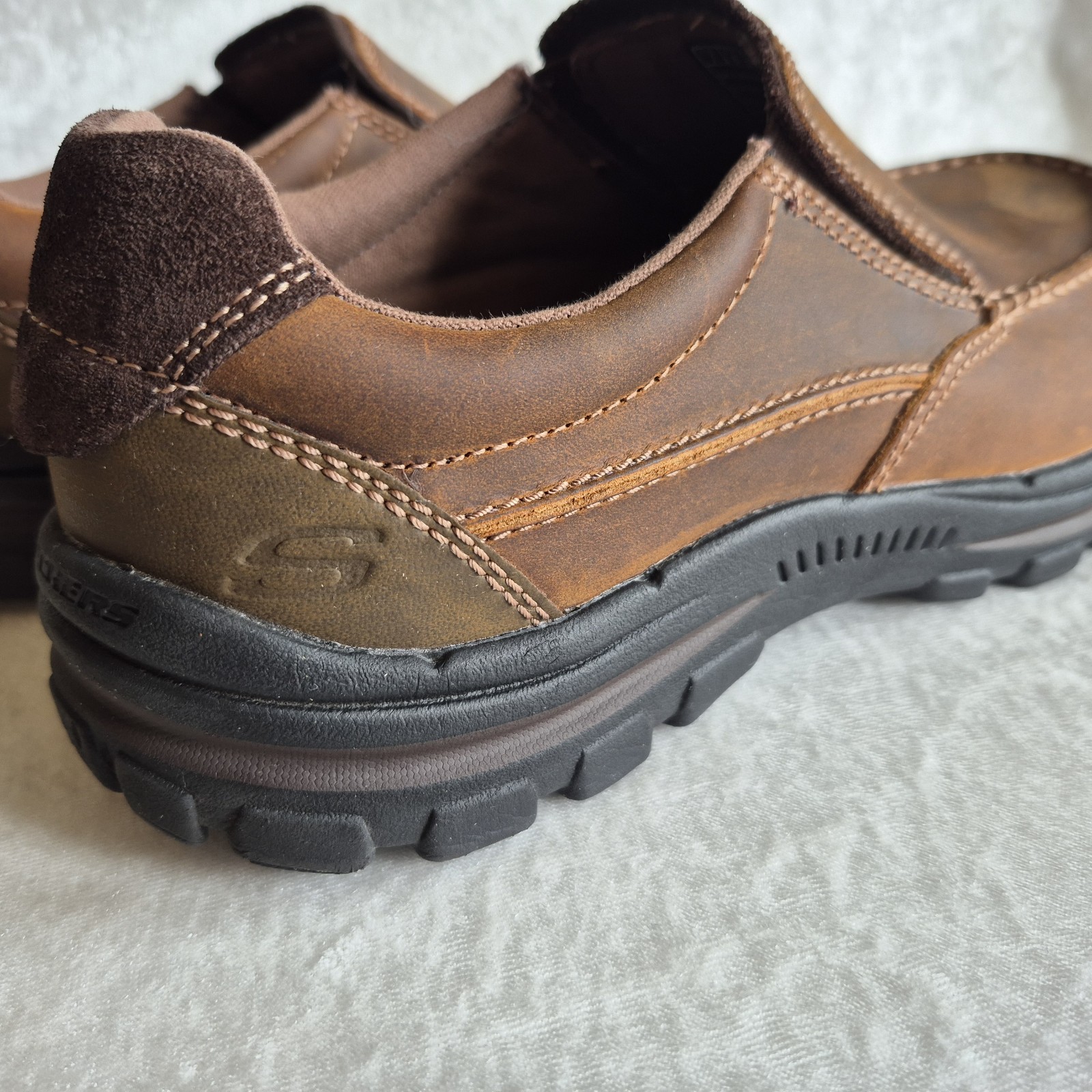 Skechers Relaxed Fit Memory Foam Extra Wide Slip-On Brown Men’s US 7 UK 6 EU 39…