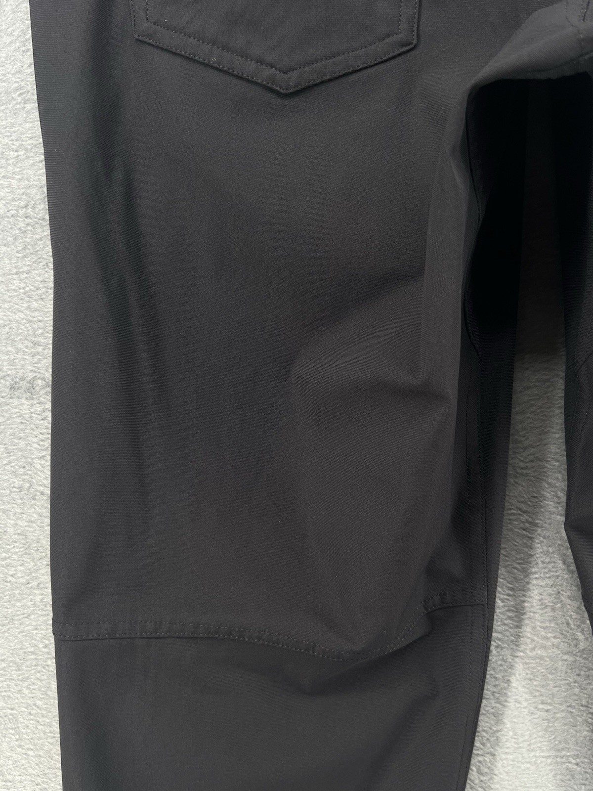 Lululemon ABC Pants Mens 30×30 Black Utilitech Abrasion Resistant Slim Fit Logo